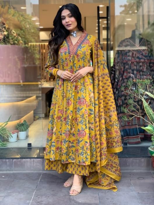 Yashika Women Cotton Blend Floral Printed Kurta Plazzo Set with Dupatta Suitable For Every Indian Occasion
