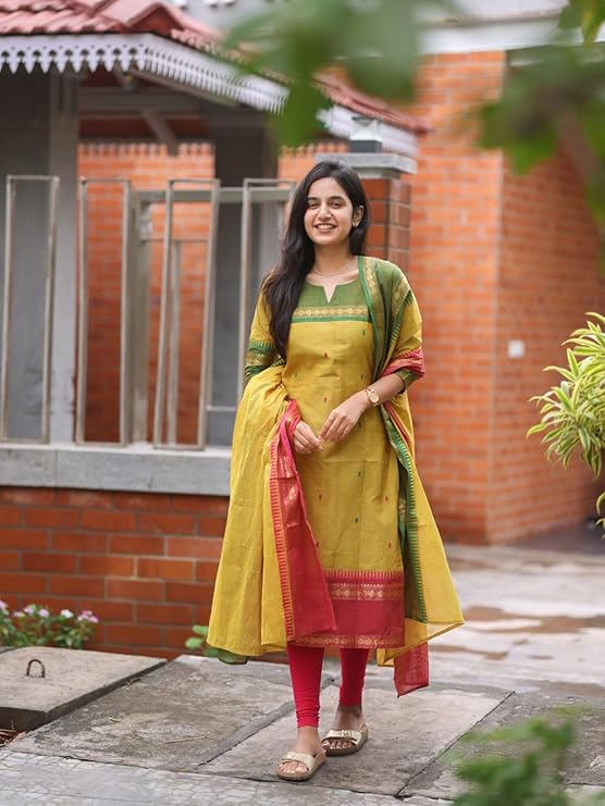 ANNI DESIGNER Women's Rayon Viscose Straight Printed Kurta with Dupatta