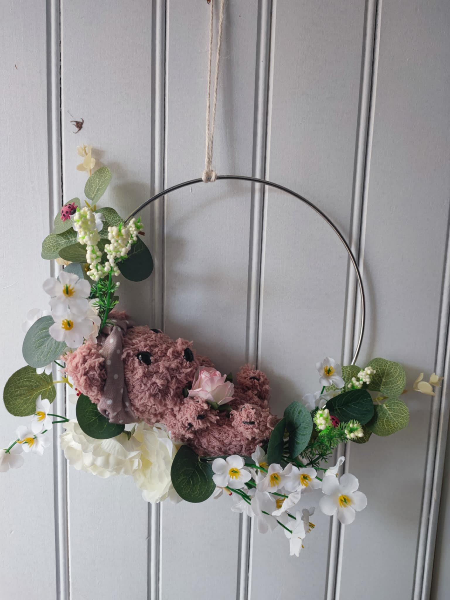 Couronne décorative en peluche