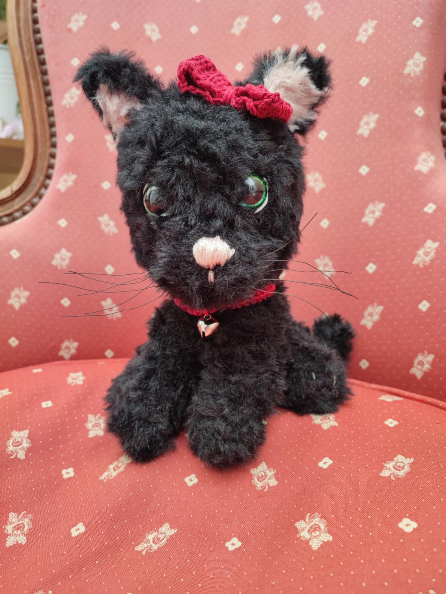 Altesse, peluche chat noir