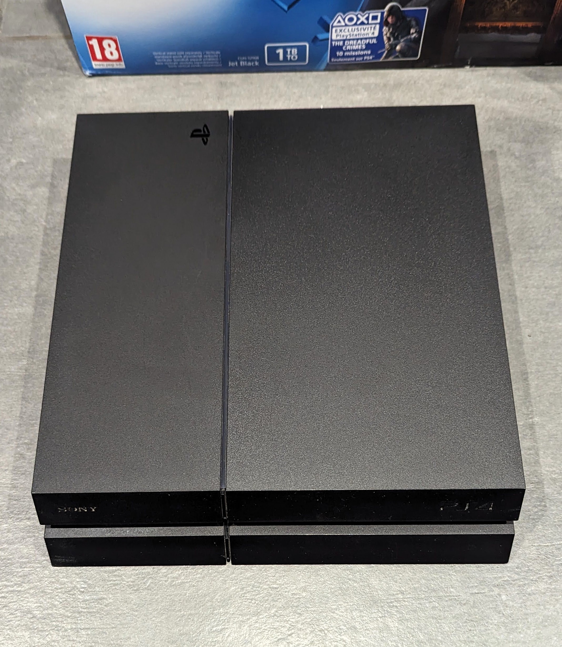 Pack PS4 1 TO Edition Jet Black + Assassin's creed Syndicate