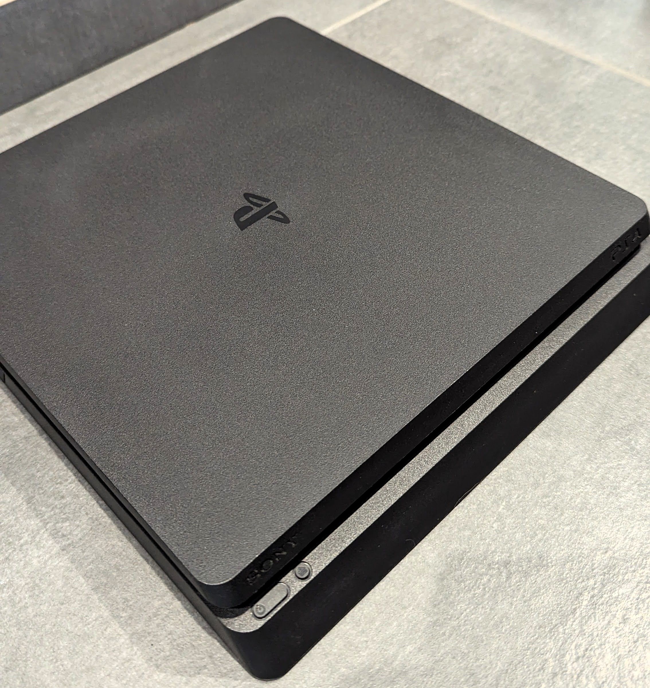 Console Sony PlayStation 4 Slim 500 Go - Noire