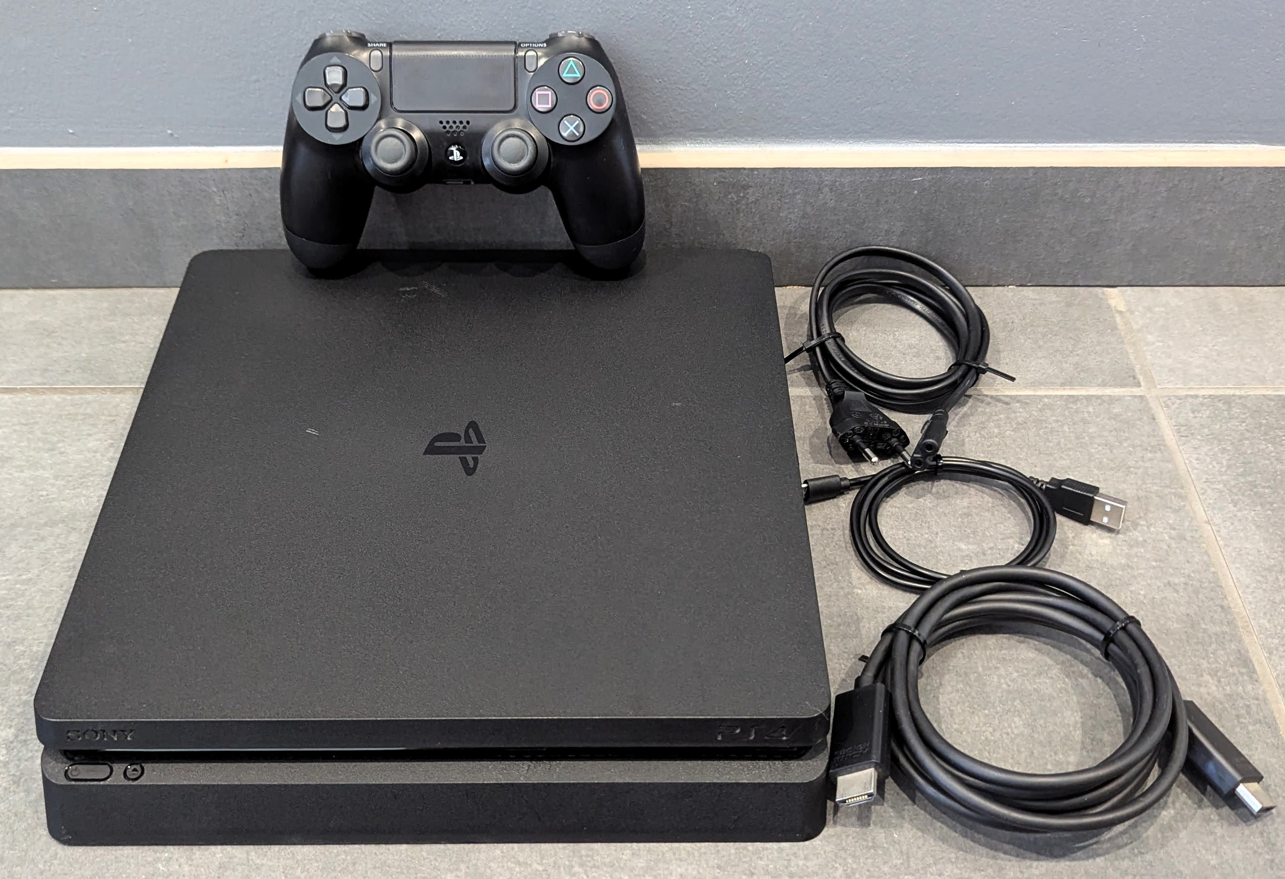 Console Sony PlayStation 4 Slim 500 Go Console