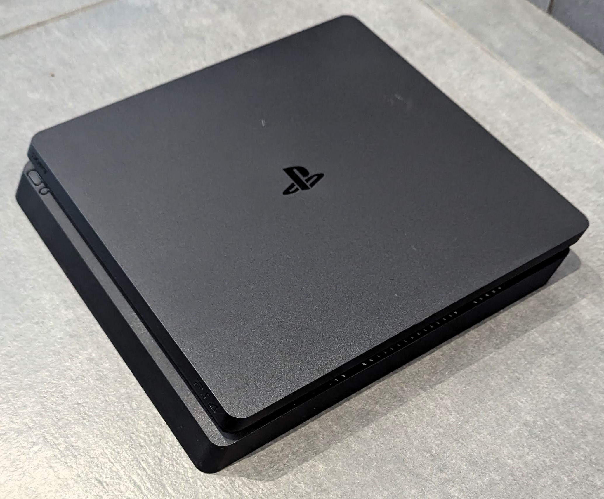 Console Sony PlayStation 4 Slim 500 Go Console