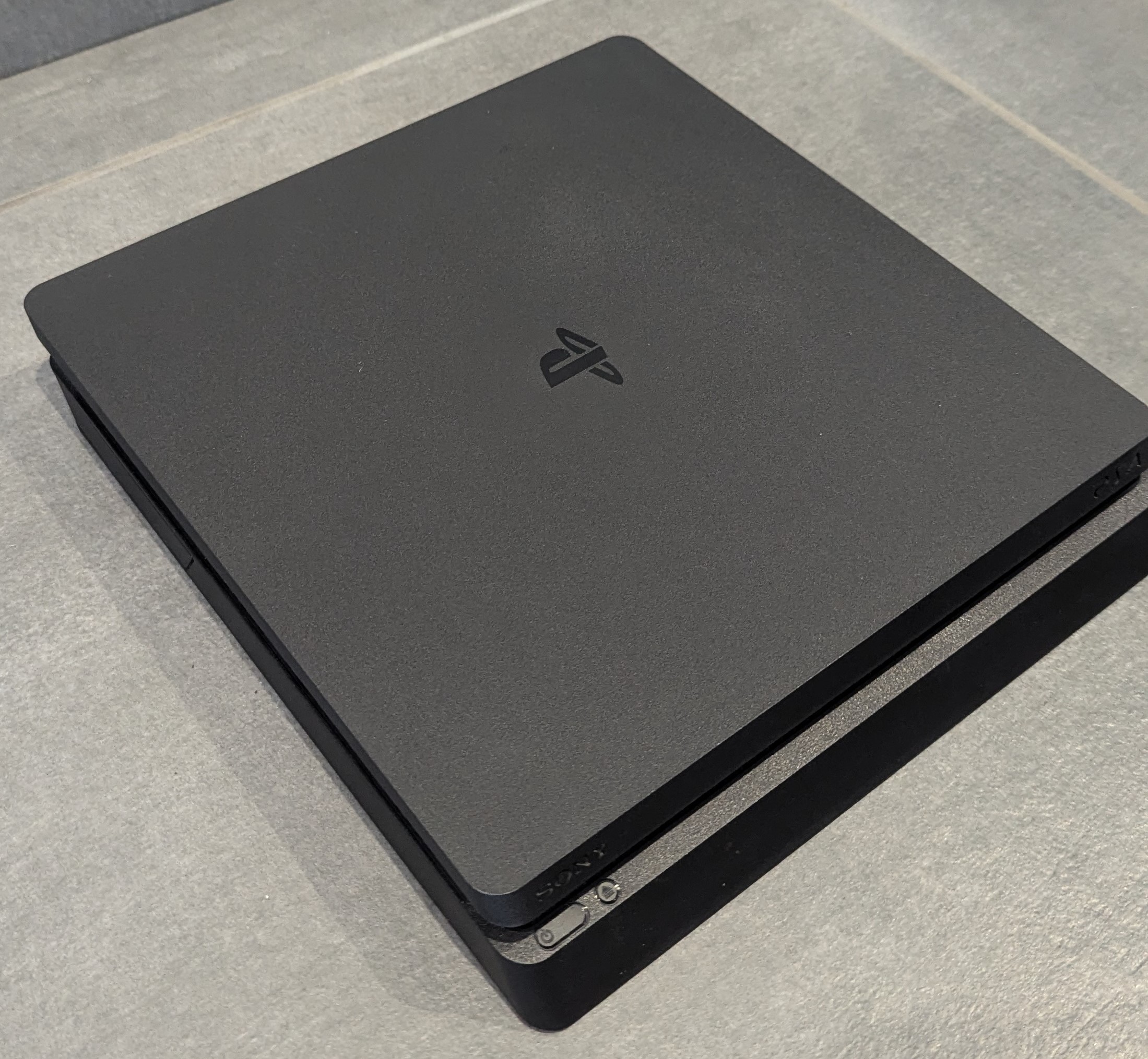 Console Sony PlayStation 4 Slim 500 Go