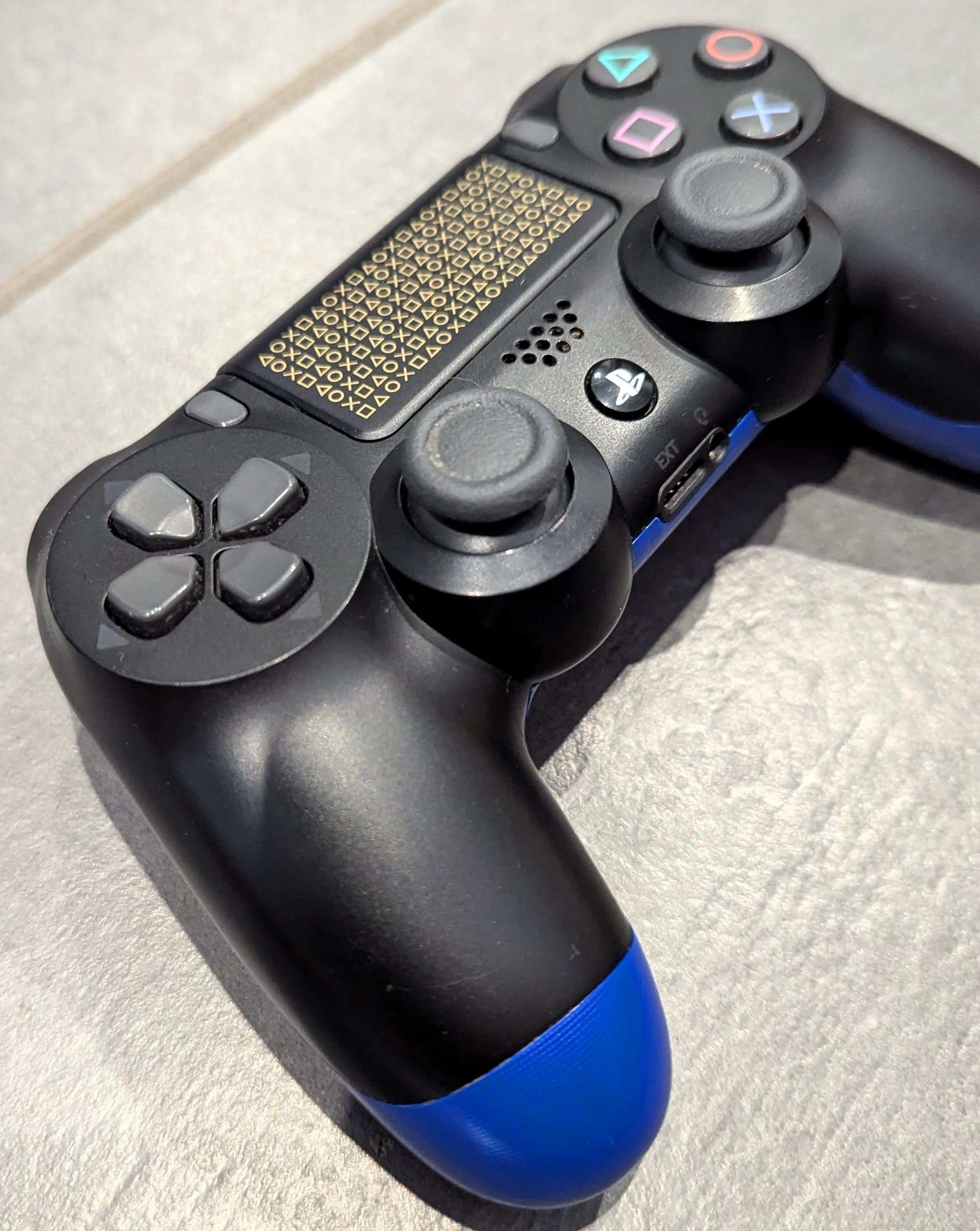 Pack Minecraft + Console Sony PlayStation 4 Slim 500 Go - Noire 