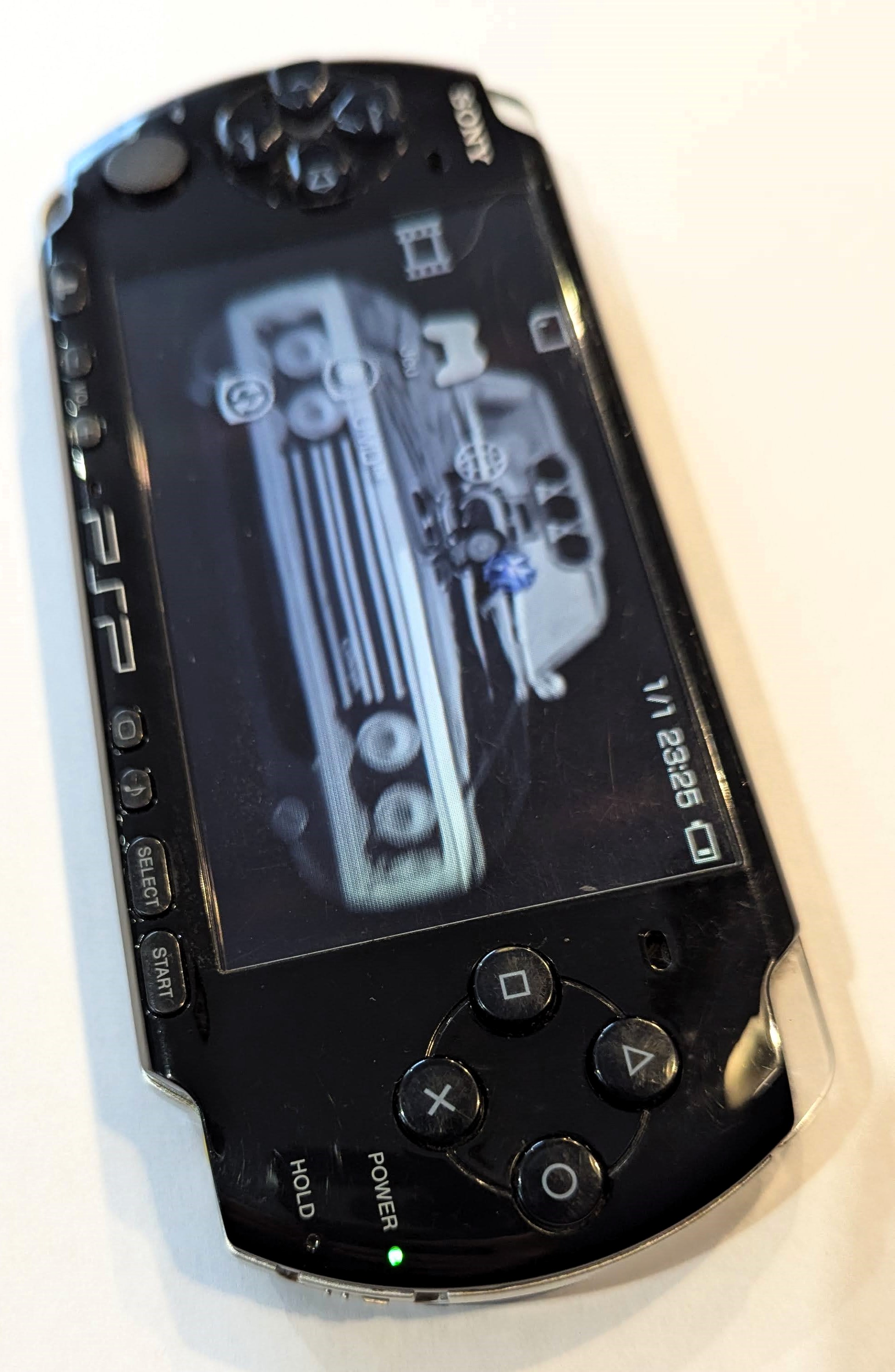 Console Sony PlayStation Portable ( PSP 1004 )  - Noire