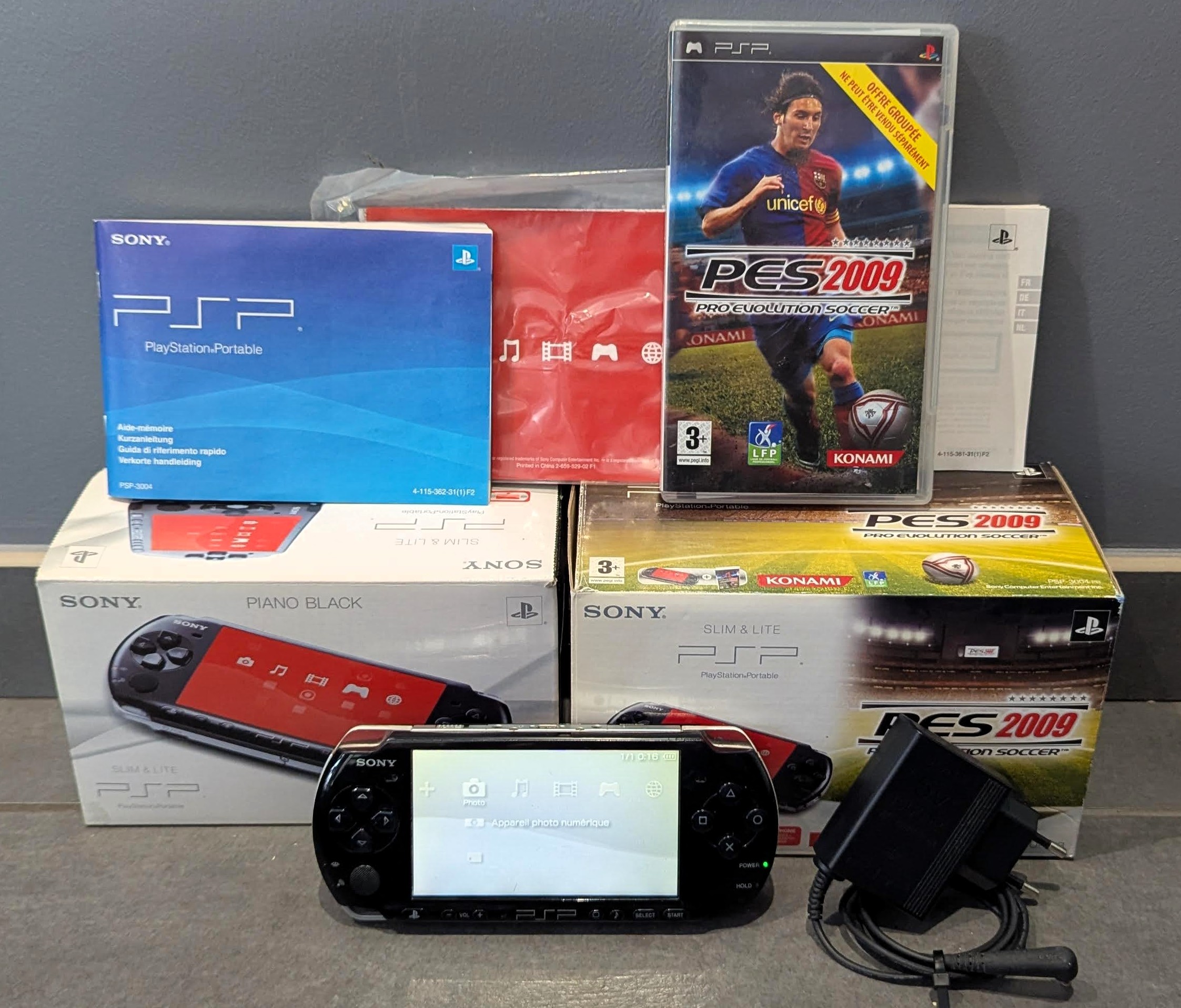 Pack Console Sony PlayStation Portable 3004 Noir + PES Pro Evolution Soccer 2009