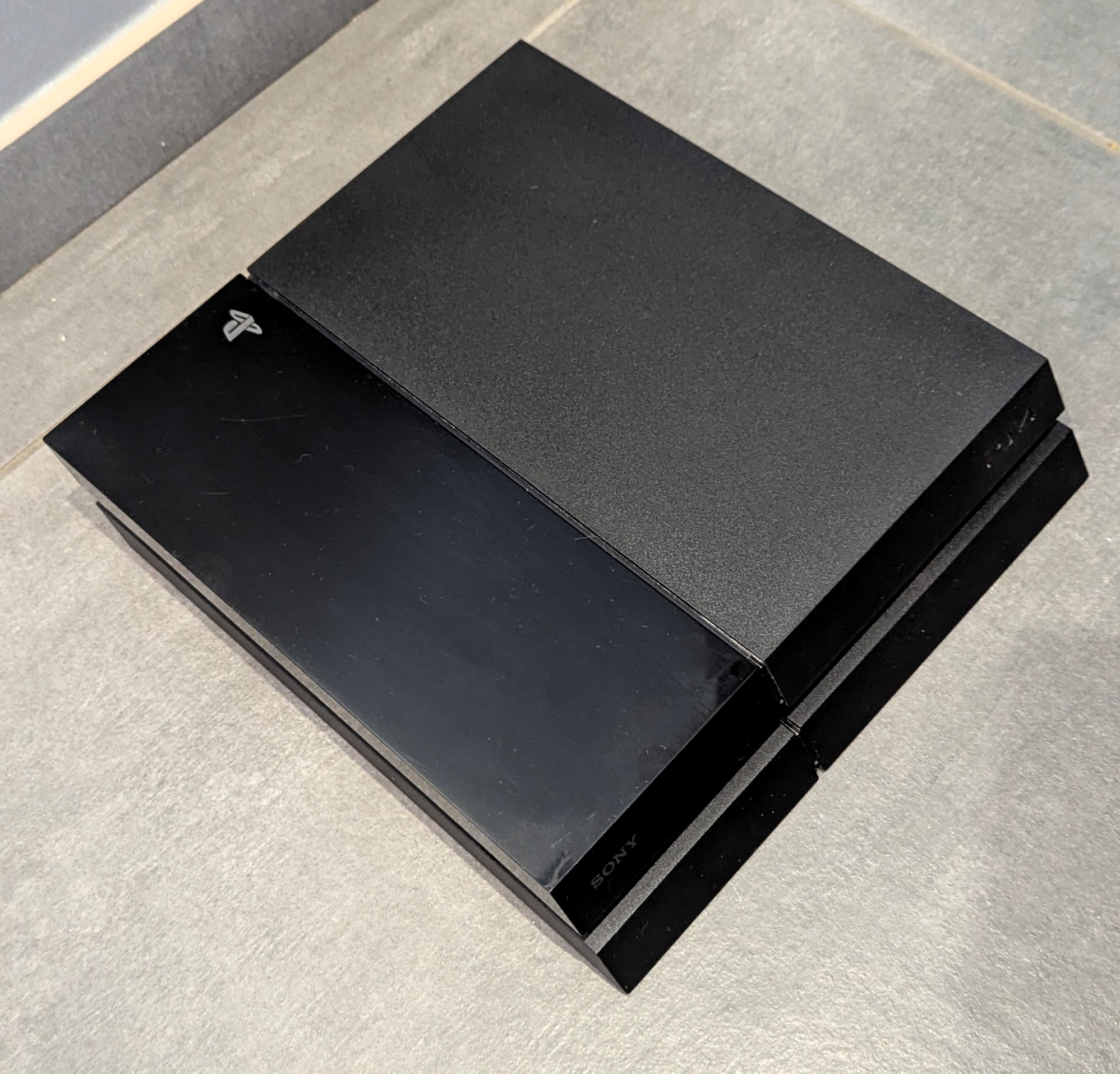 Console Sony PlayStation 4 ( PS4 ) 500 Go - Noire 