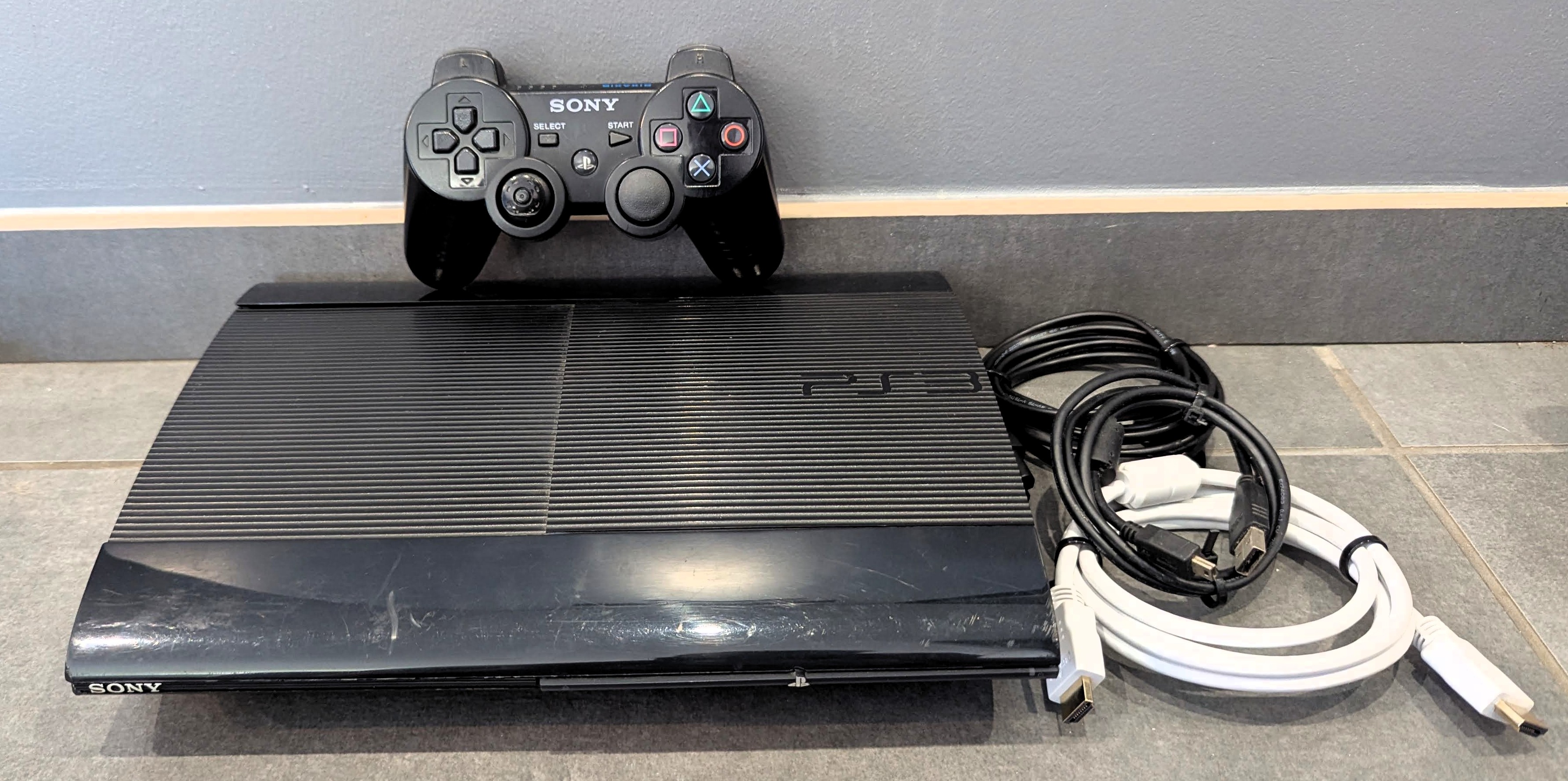 Console Sony Playstation 3 PS3 Ultra Slim 12 GO ( CECH-4004A )