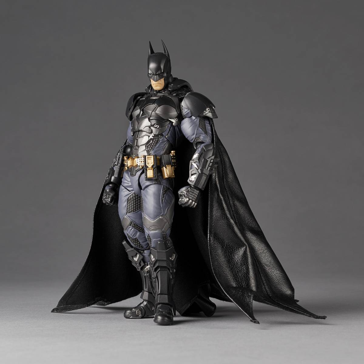 Revoltech Amazing Yamaguchi Batman (Batman: Arkham Knight Ver.) Action Figure Limited Bonus Set
