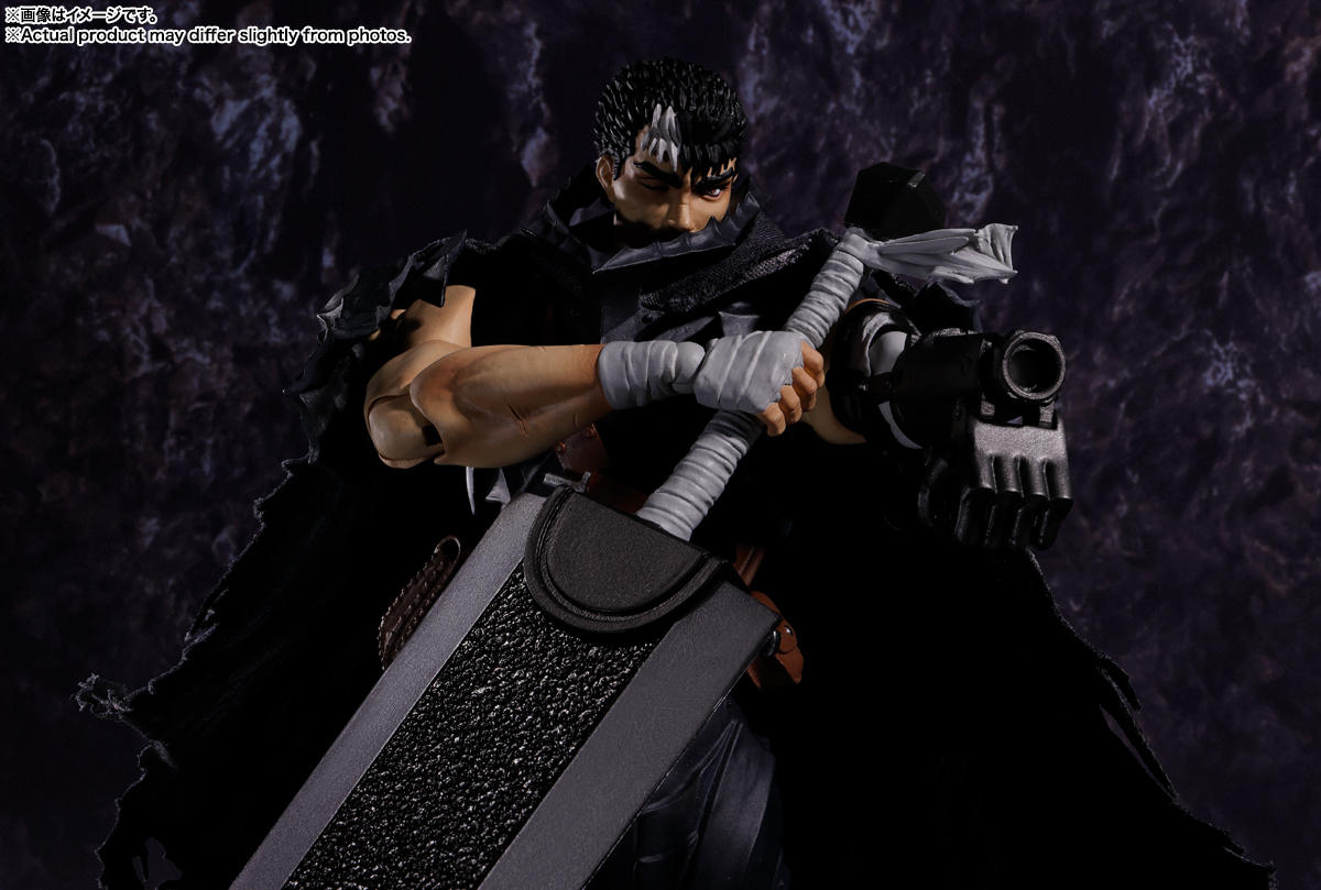 Berserk S.H.Figuarts Guts (Berserker Armor) Action Figure