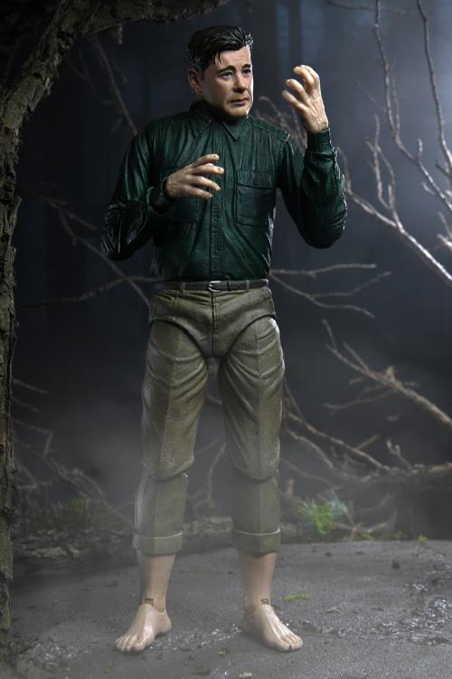 Universal Monsters Ultimate The Wolf Man Figure