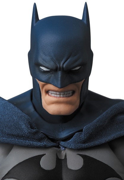 Batman: Hush MAFEX No.105 Batman Action Figure
