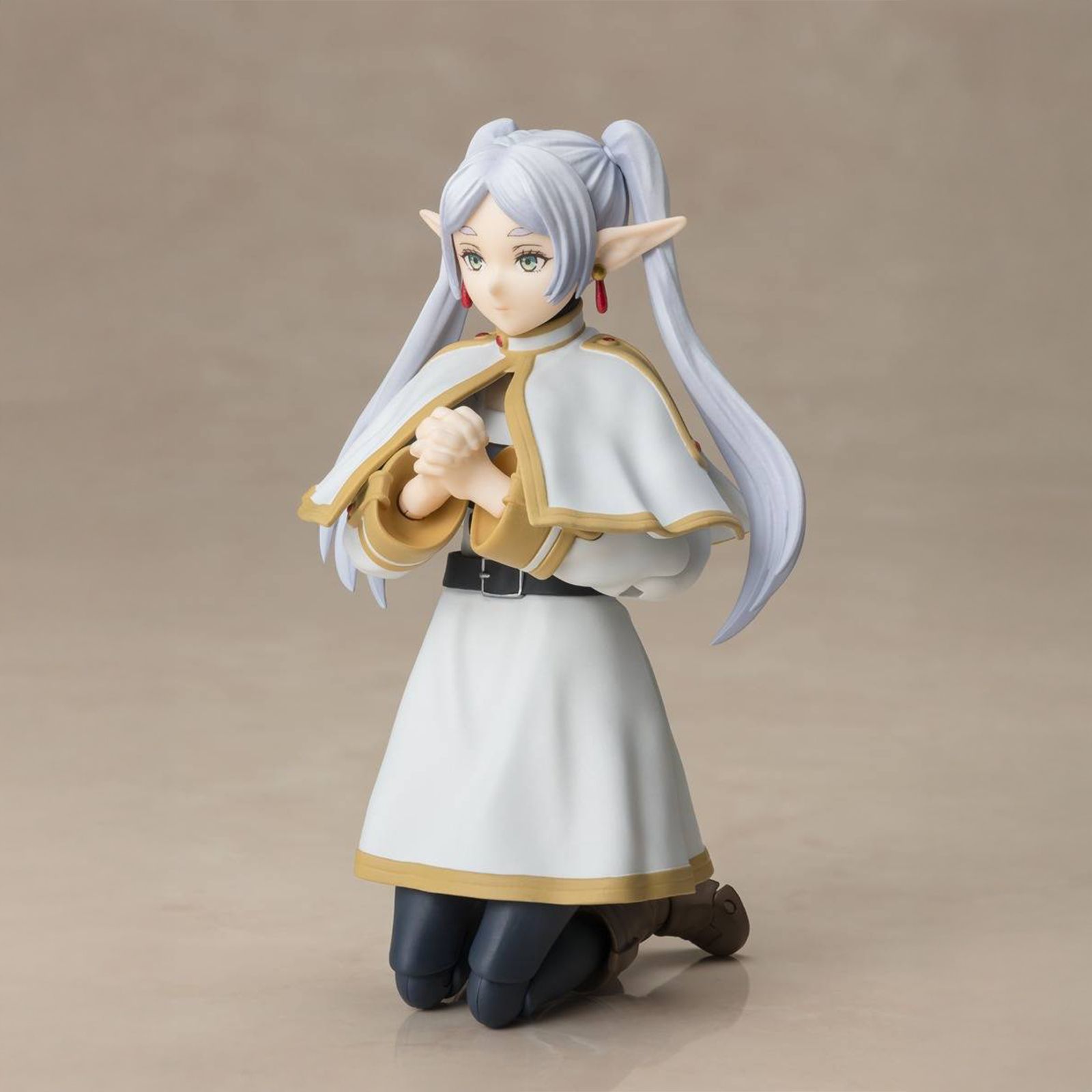 Frieren: Beyond Journey's End S.H.Figuarts Frieren Action Figure (Reissue)