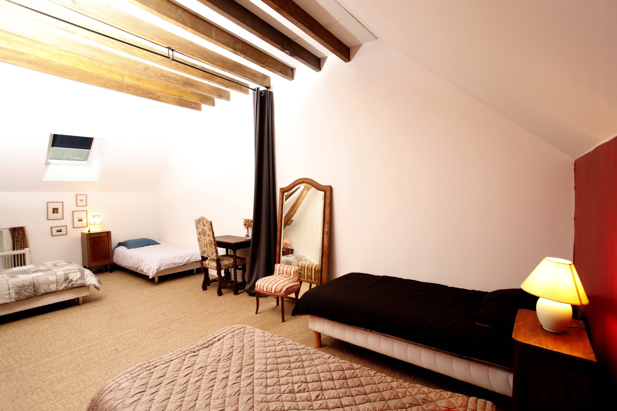 Le Hameau de Lalande, Bourgogne, France - Embrace Life / Per Person