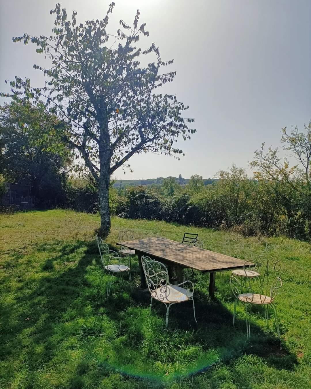 Le Hameau de Lalande, Bourgogne, France - Embrace Life / Per Person