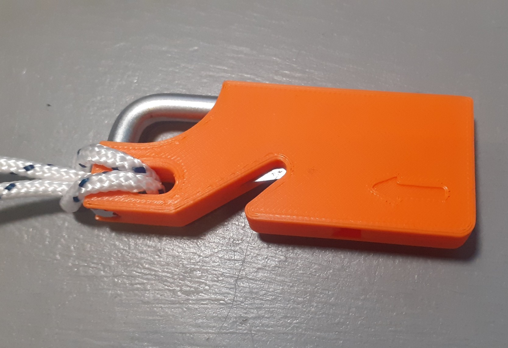 Outils multifonction - Clé torx M6 (T30) pour foil - sifflet de sécurité – Coupe ligne