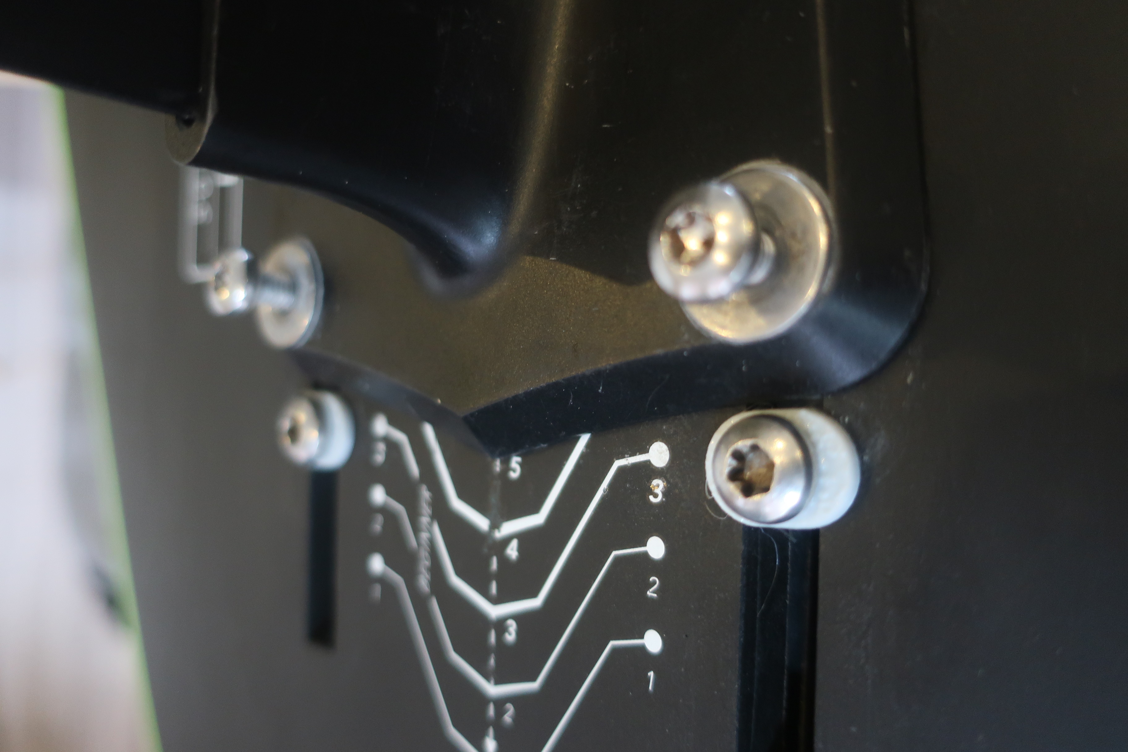 Paire de support d'inserts / Tnuts pour les planches de WingFoil / surf foil - avec verrouillage de position