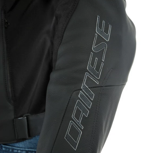 DAINESE AGILE ODINĖ SPORTINIO STILIAUS MOTO STRIUKĖ