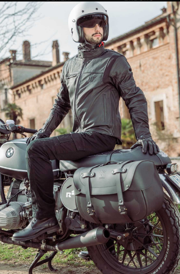 HEVIK MUSTANG LIGHT ODINĖ KLASIKINIO STILIAUS MOTO STRIUKĖ