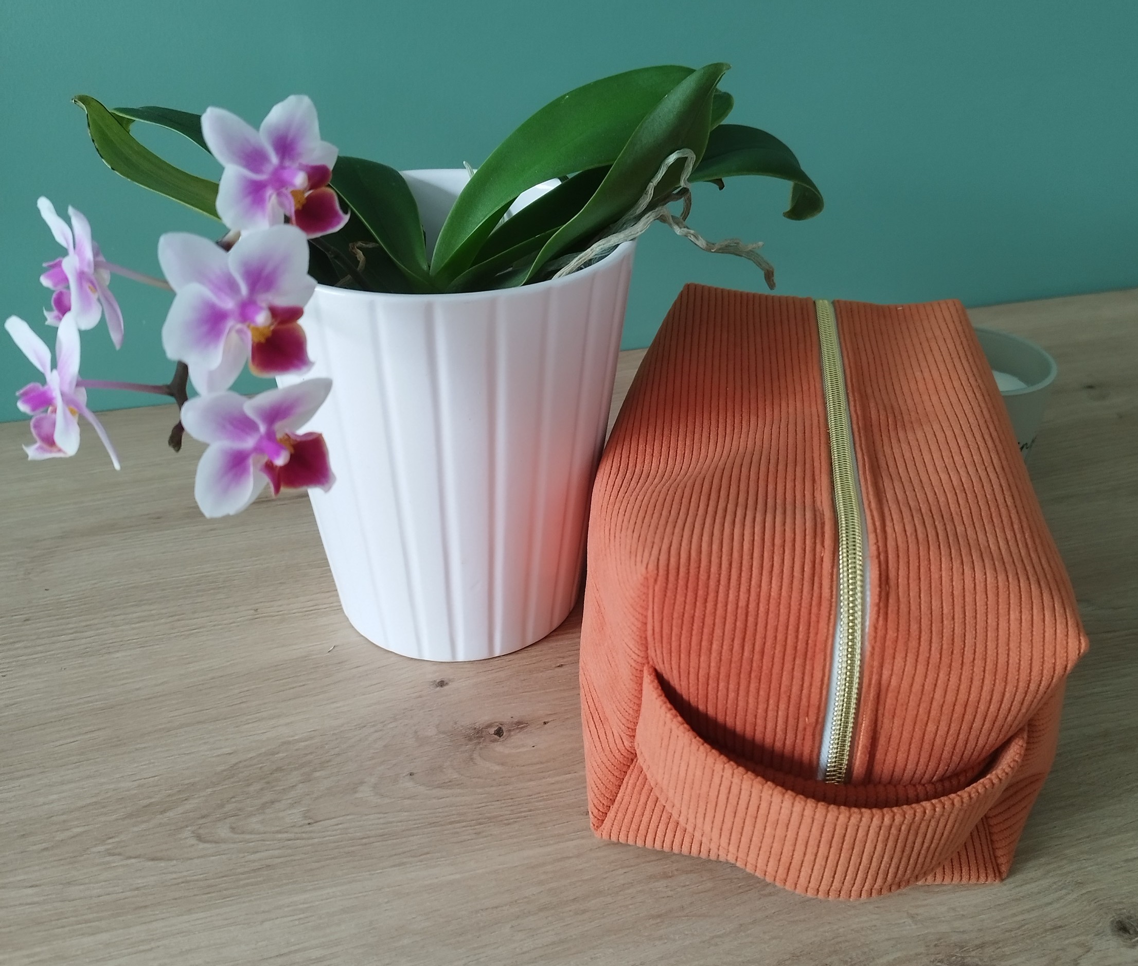 Trousse de toilette COSMIQ en velours orange