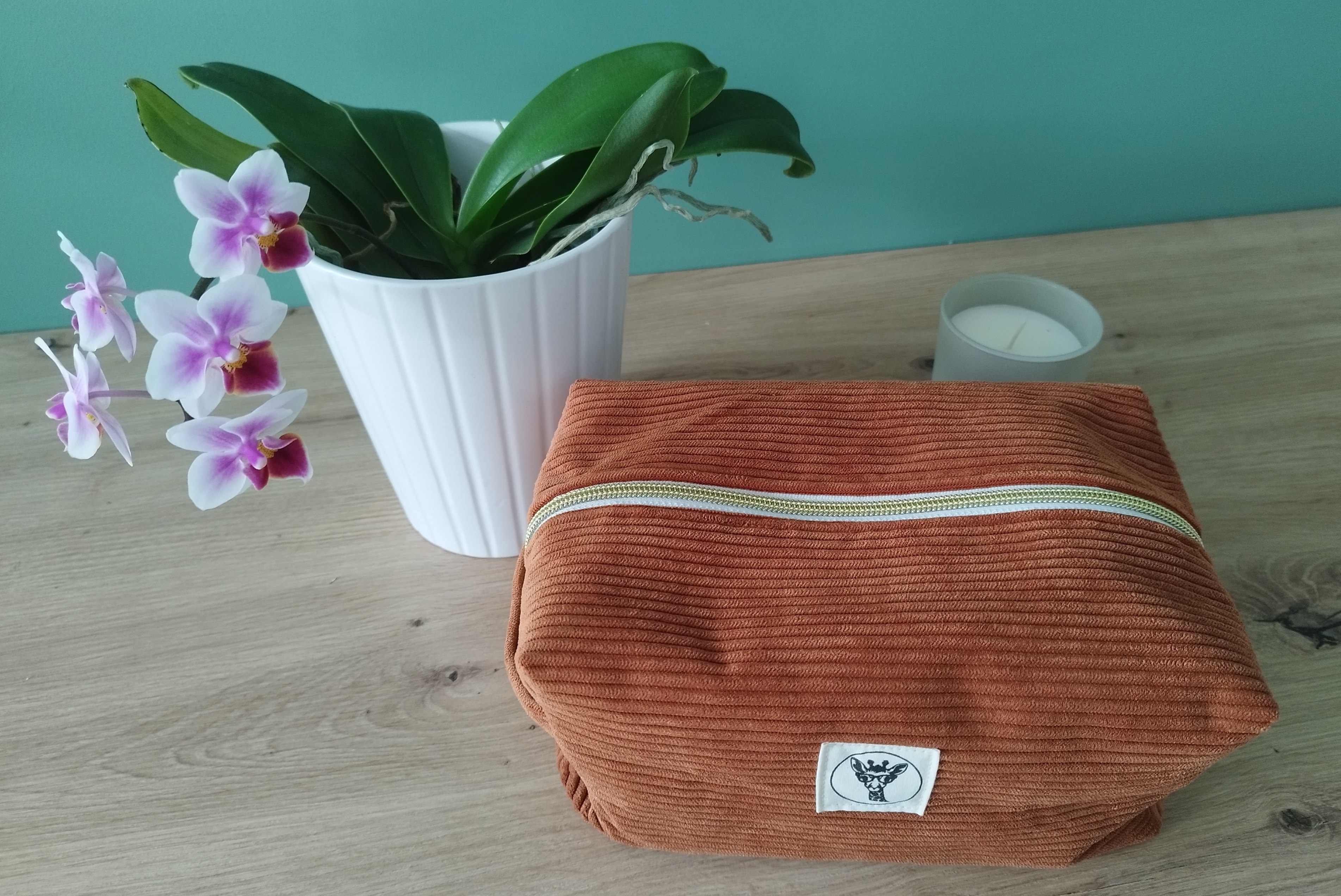 Trousse de toilette COSMIQ en velours marron