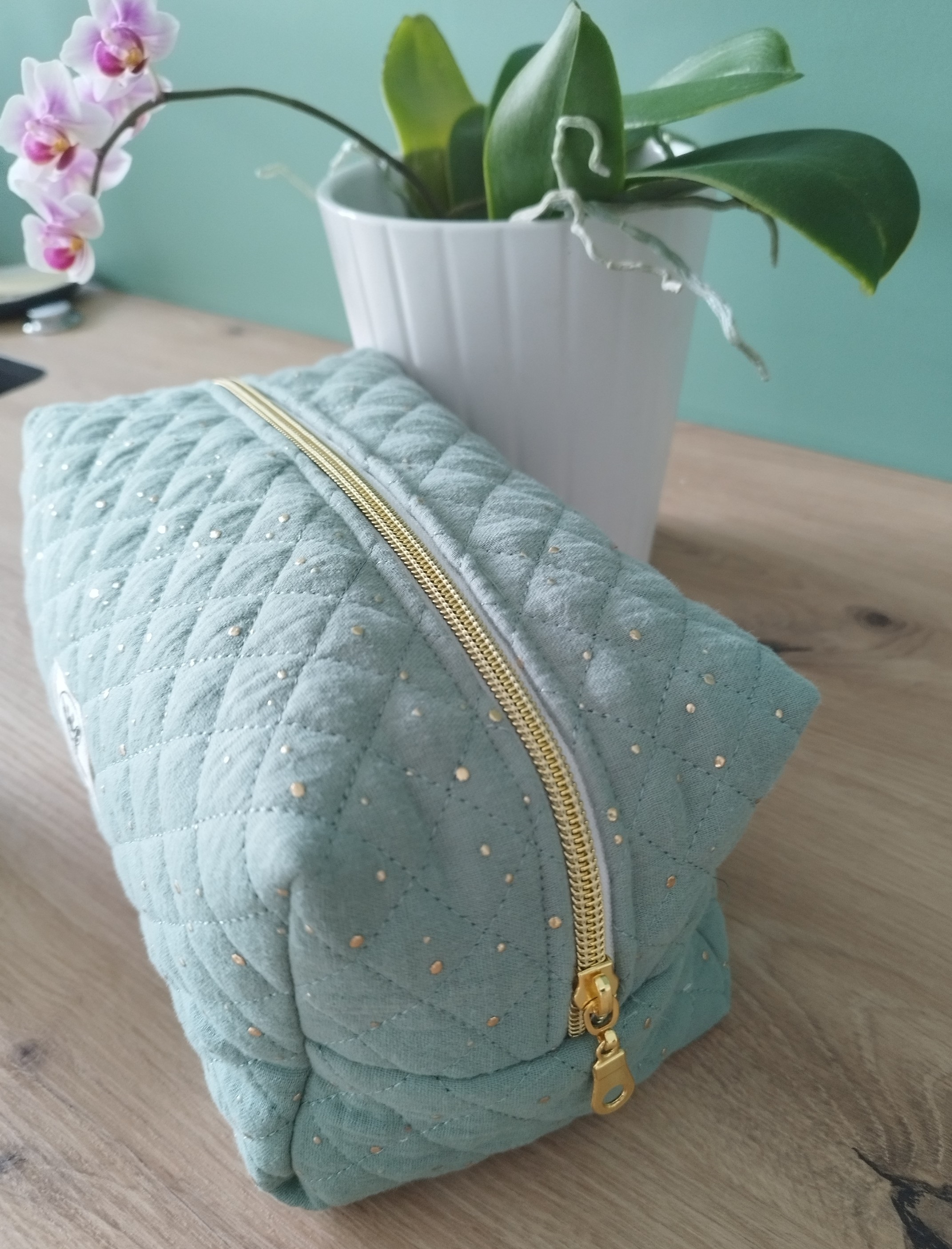 Trousse de toilette COSMIQ en tissu vert