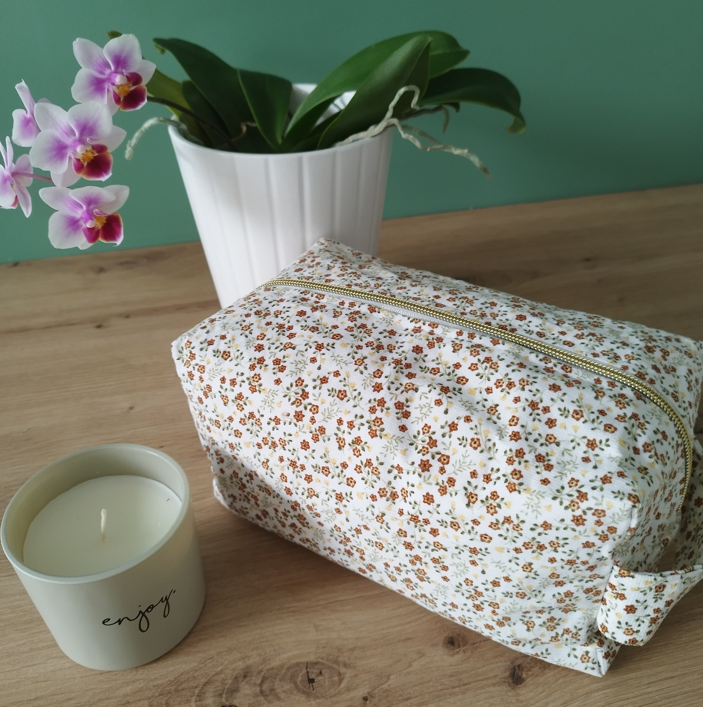 Trousse de toilette COSMIQ en velours liberty