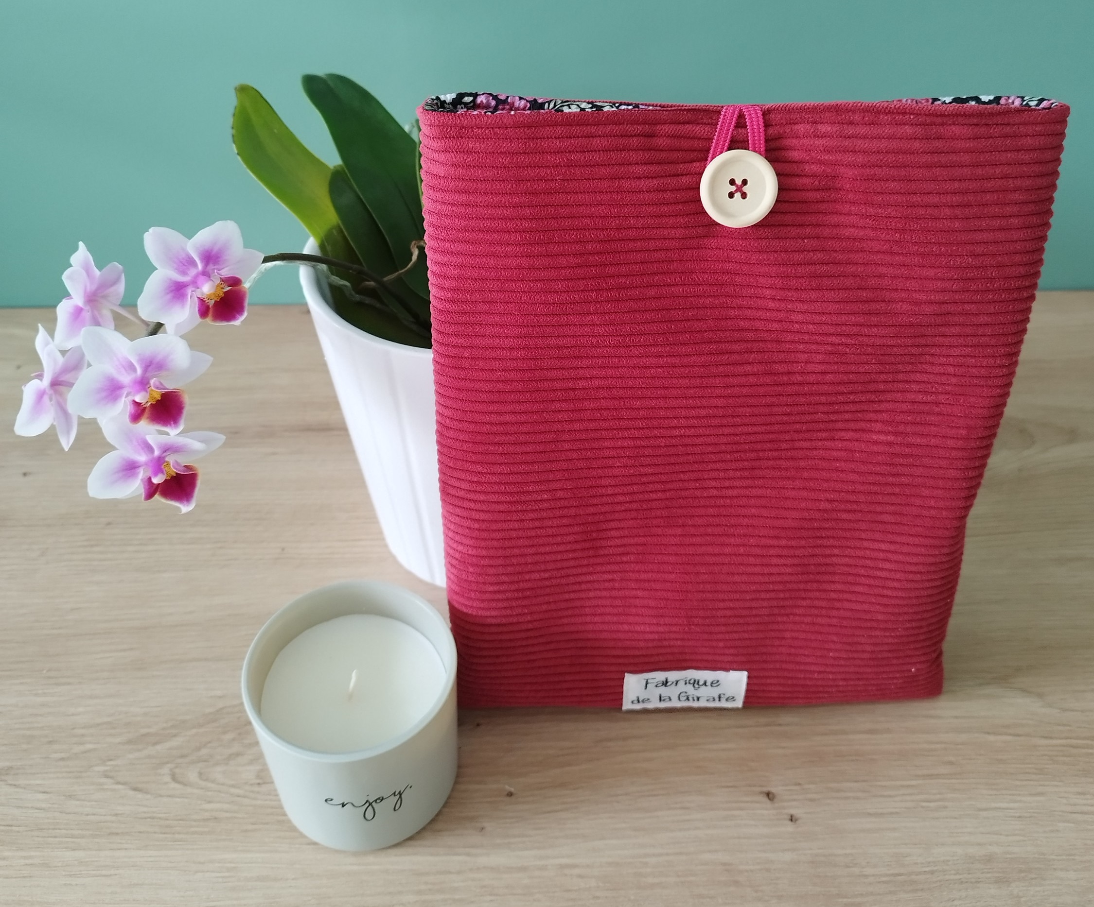 Housse tablette ou livré broché ASTRA en velours rose framboise intérieur noir