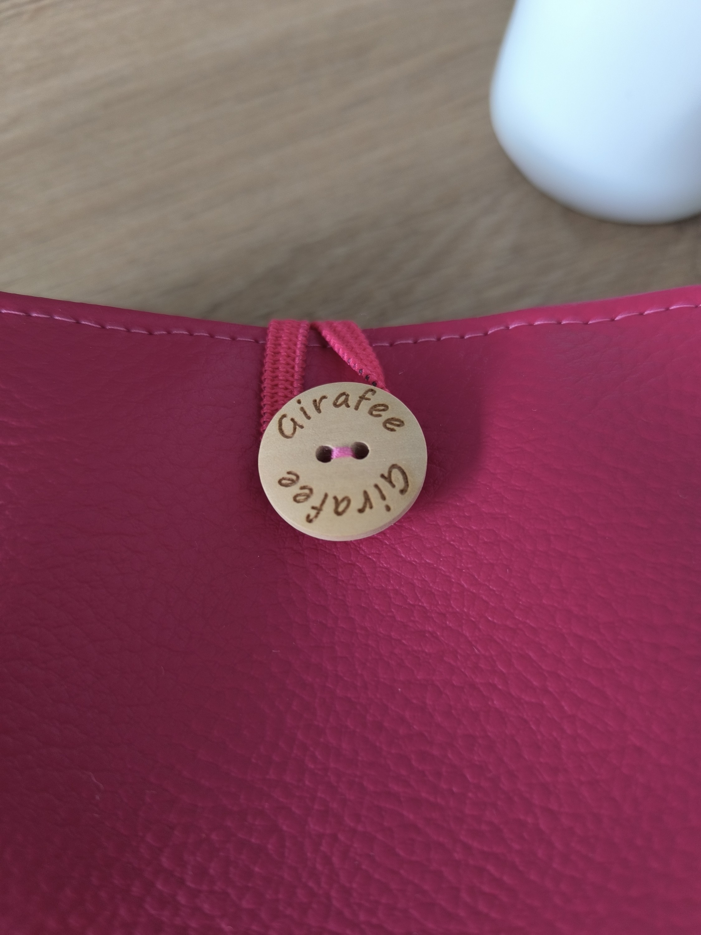 Housse liseuse ou livre de poche ECHO en simili cuir framboise