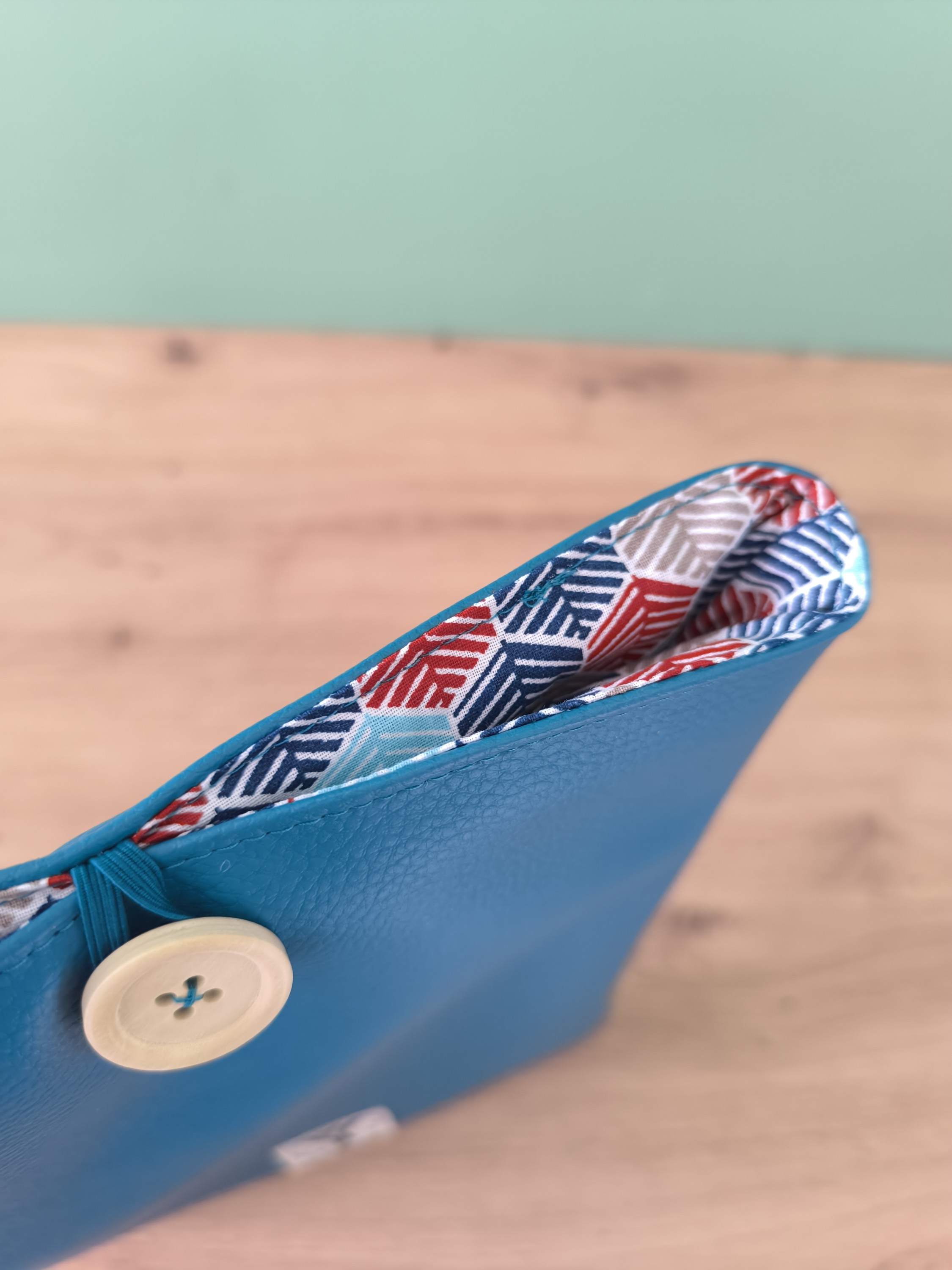 Housse tablette ou livré broché ASTRA en simili cuir bleu canard