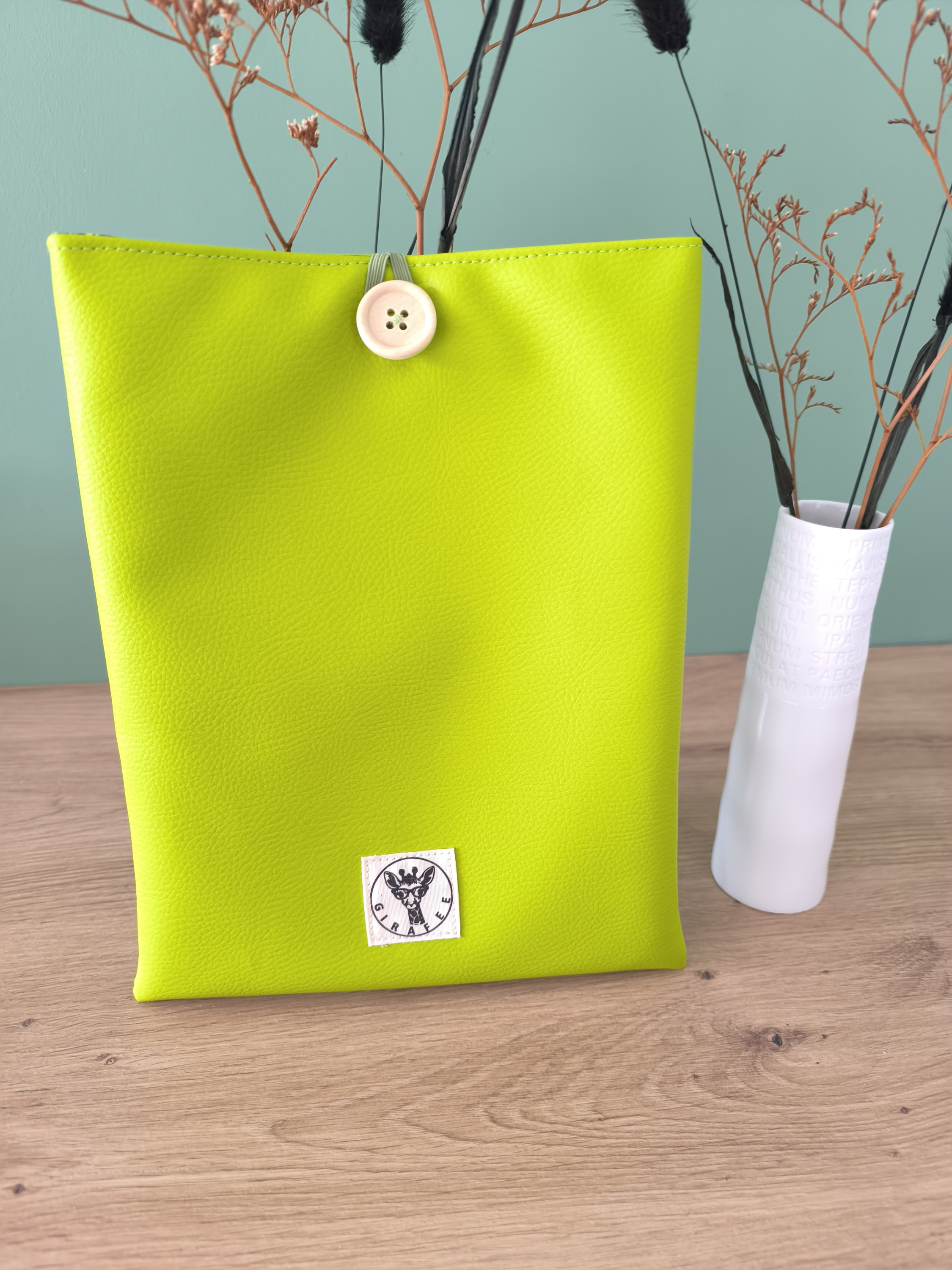 Housse tablette ou livré broché ASTRA en simili cuir vert anis