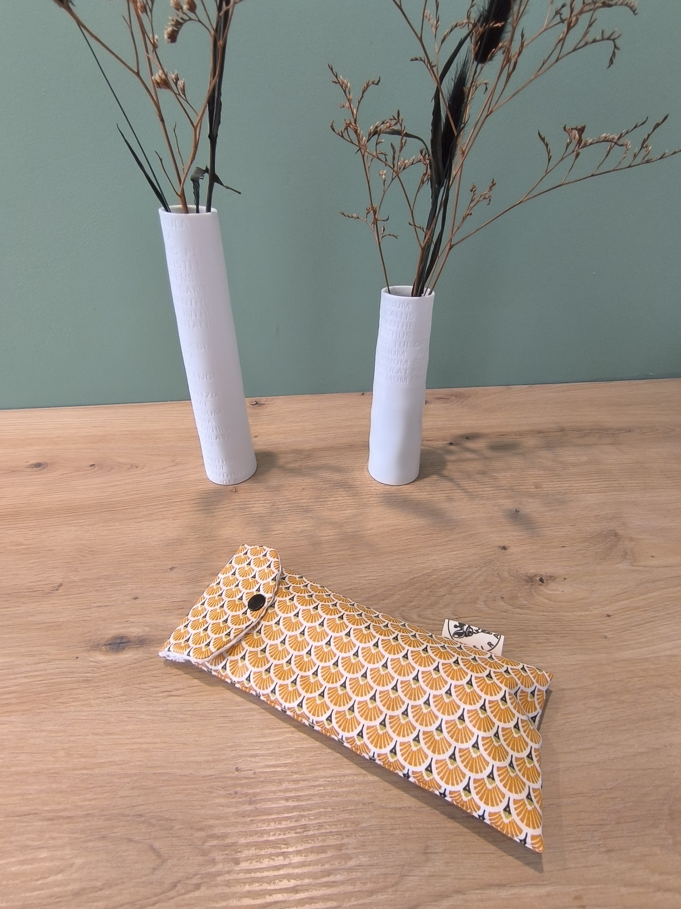 Pochette brosse à dents NEPTUNE motifs éventails jaune