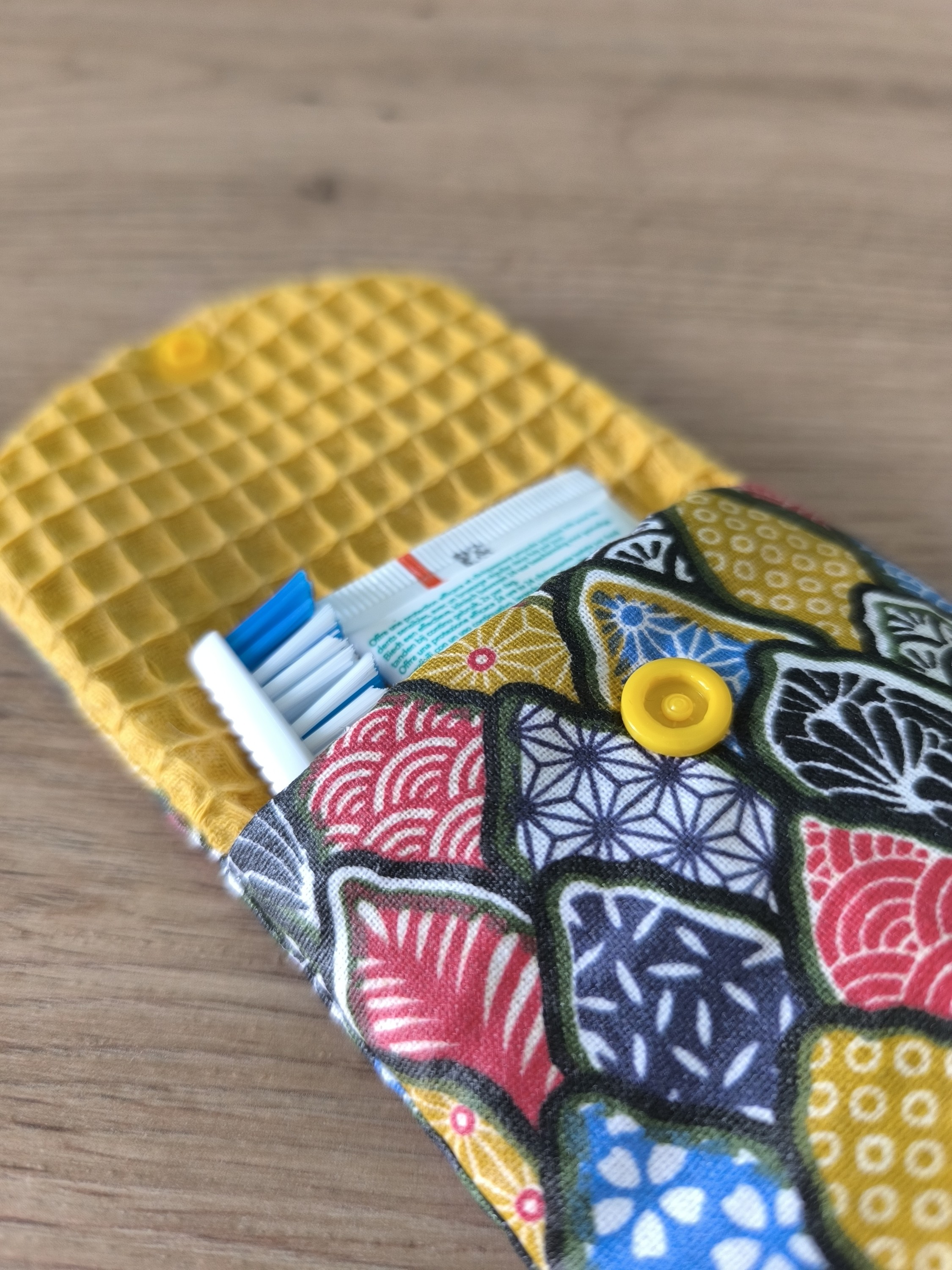 Pochette brosse à dents NEPTUNE graphique multicolore