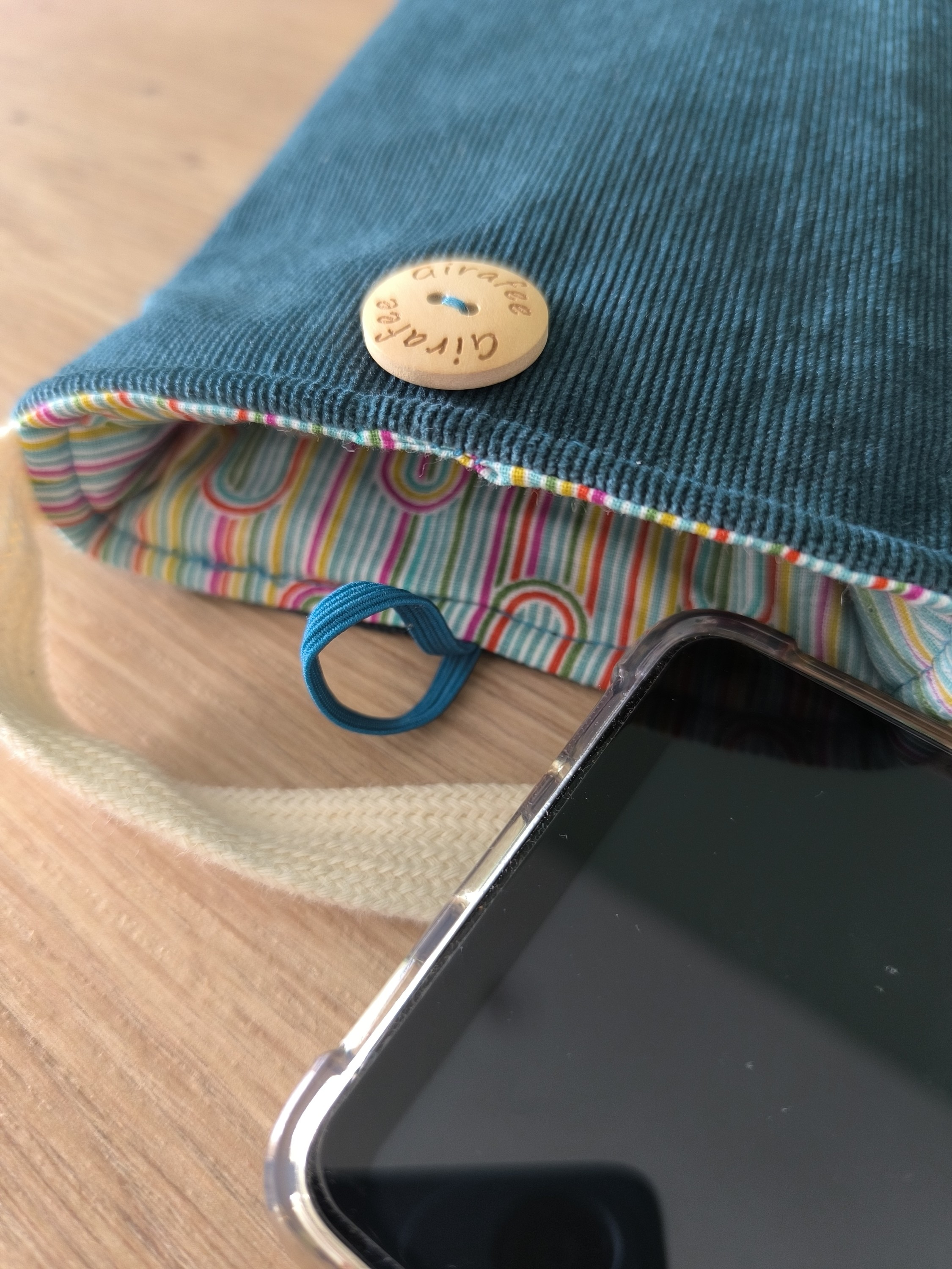 Housses de téléphone portable SATURNE velours vert emeraude