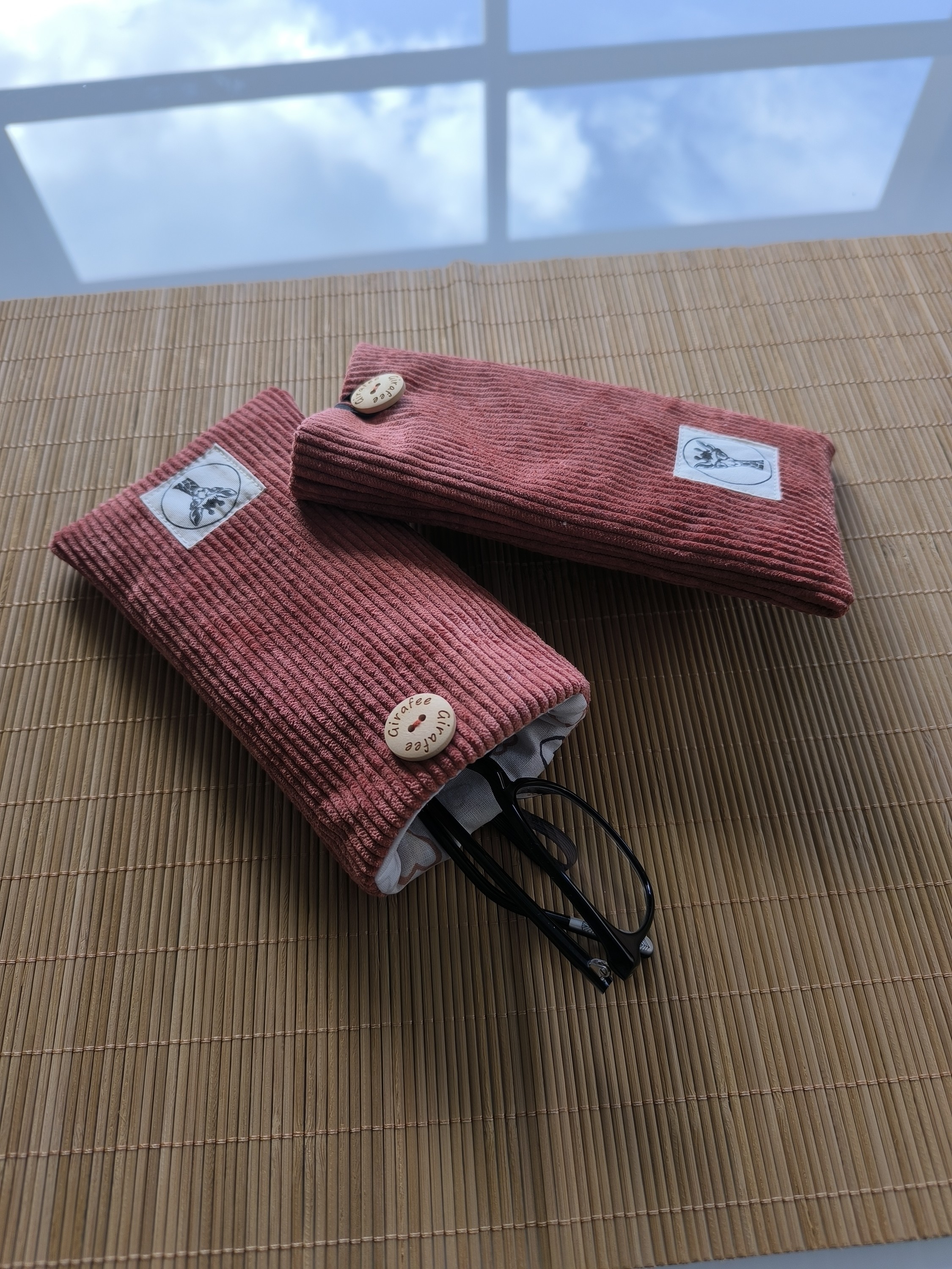 Etui à lunettes PLUTON en velours saumon