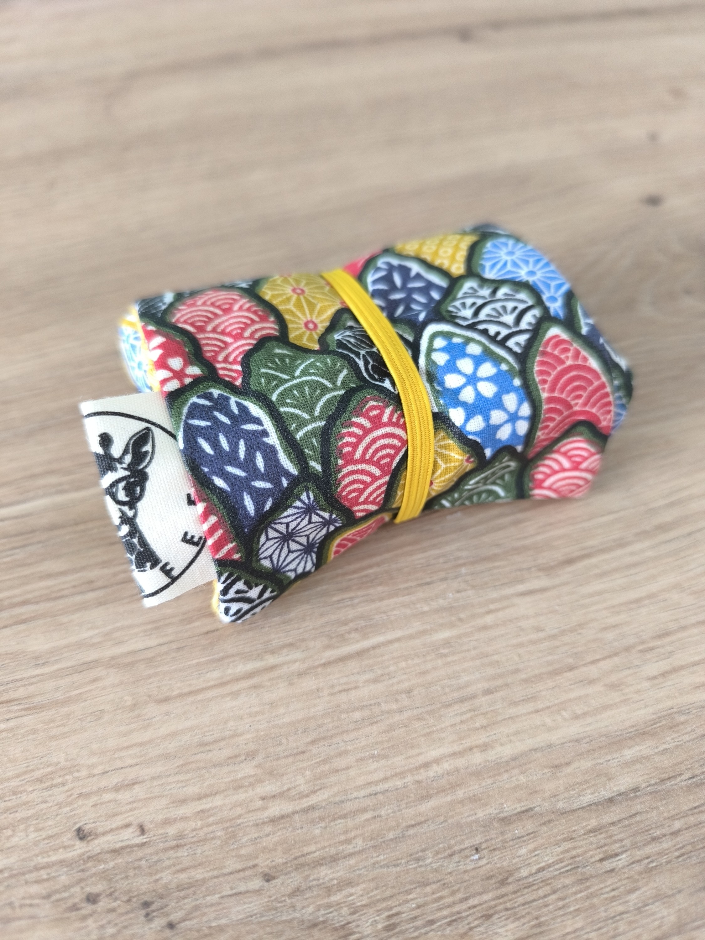 Etui savon COMET graphique multicolore