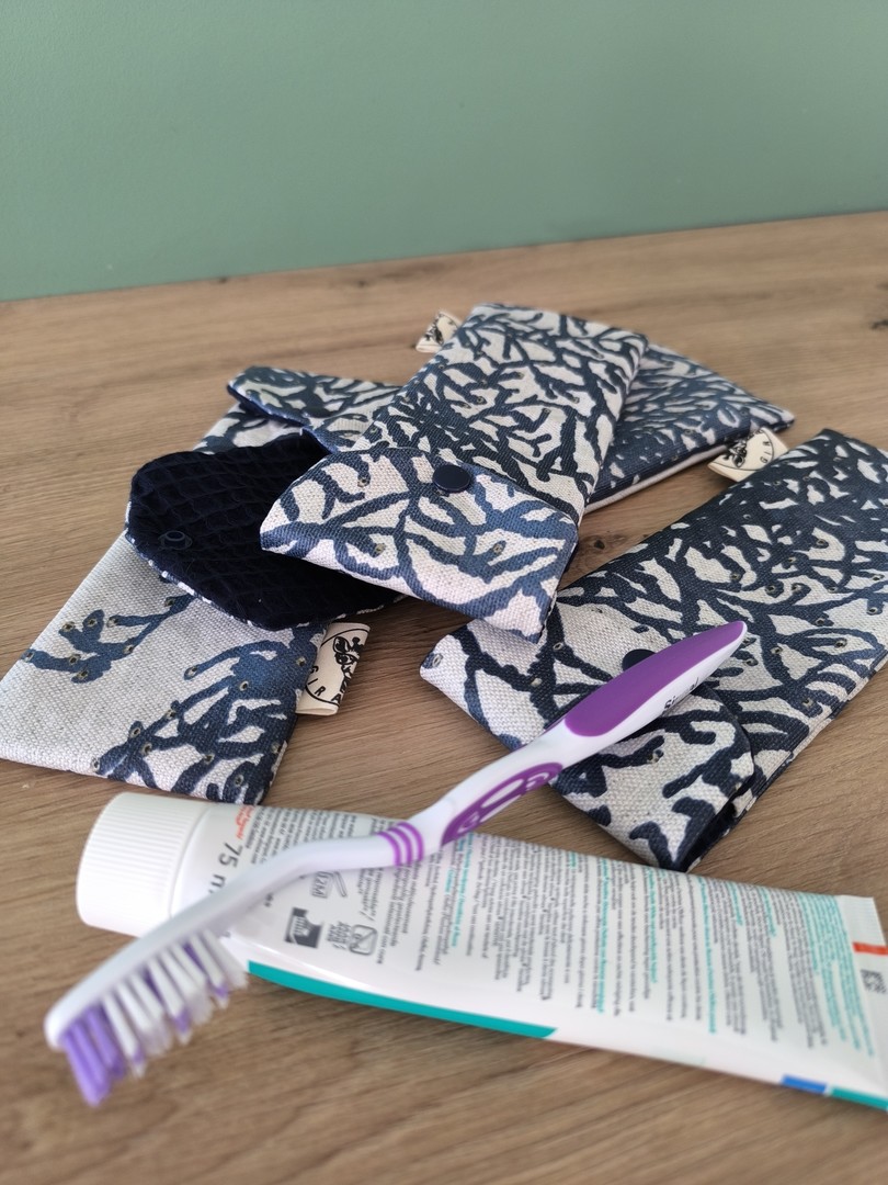 Pochette brosse à dents NEPTUNE corail bleu