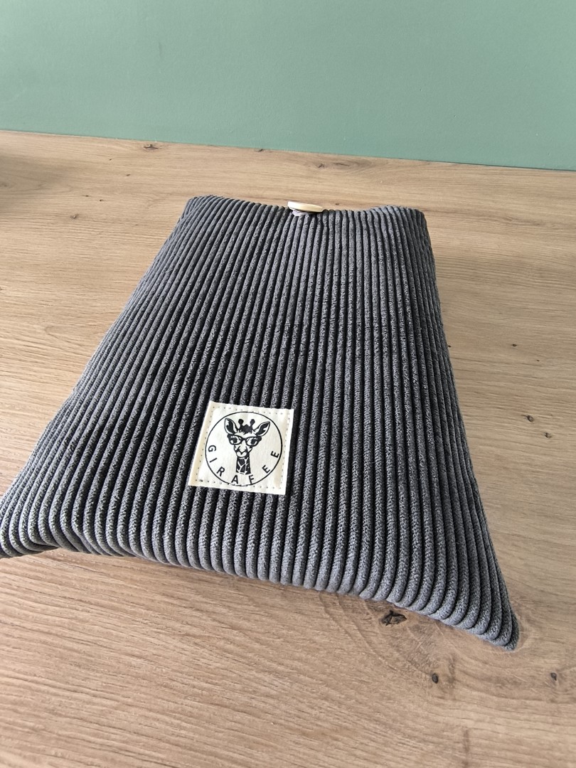 Housse tablette ou livré broché ASTRA en velours gris anthracite