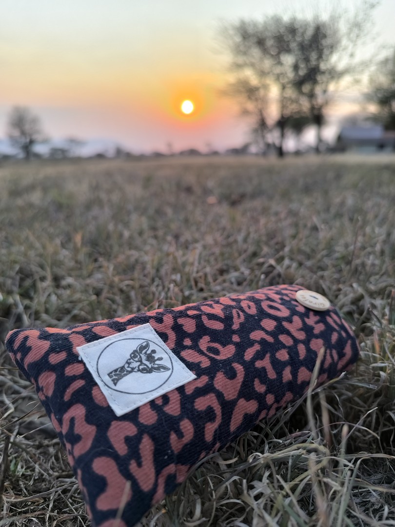 Etui à lunettes PLUTON en velours Léopard