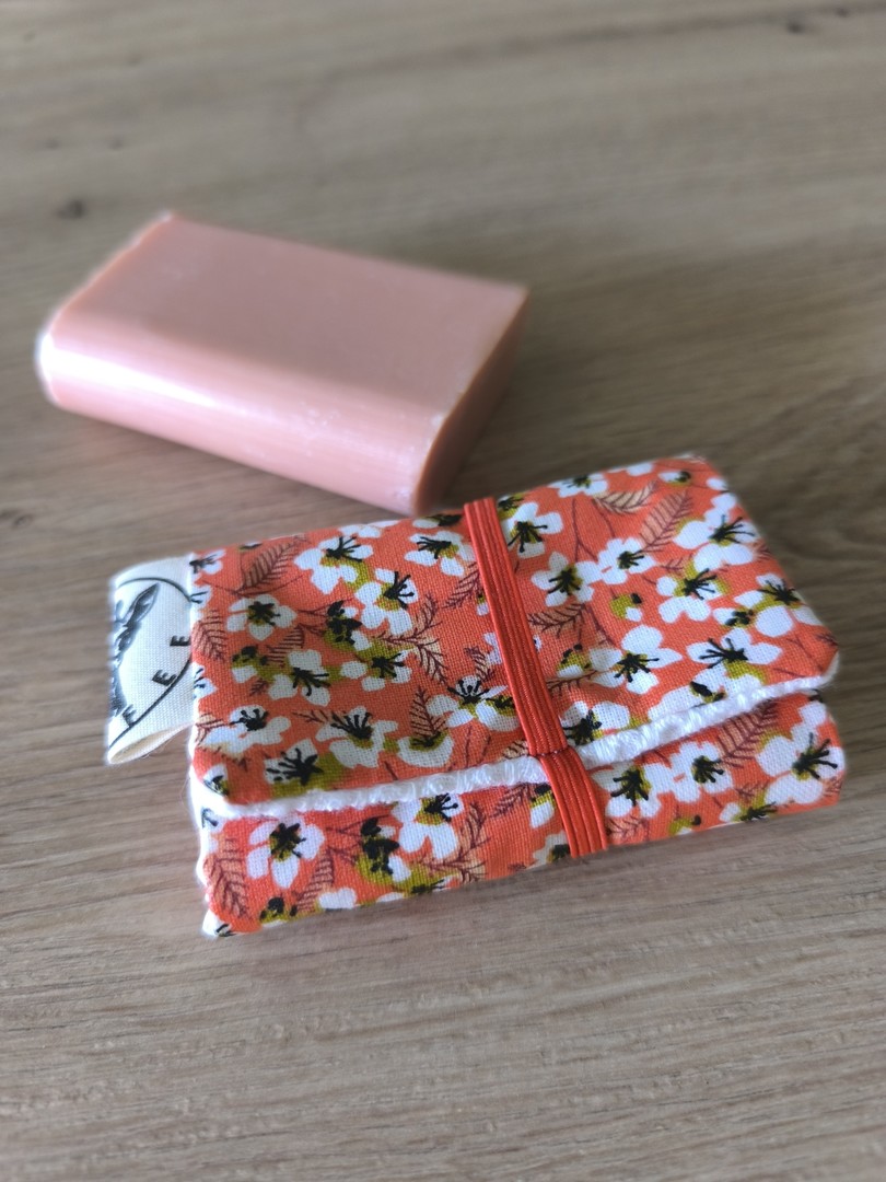 Etui savon COMET corail fleurs de cerisier
