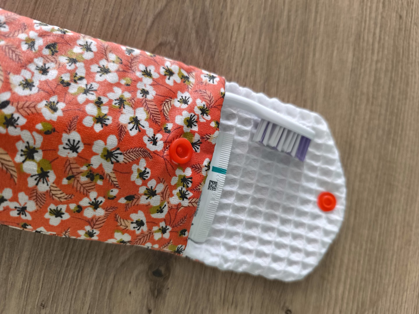 Pochette brosse à dents NEPTUNE corail fleurs de cerisier