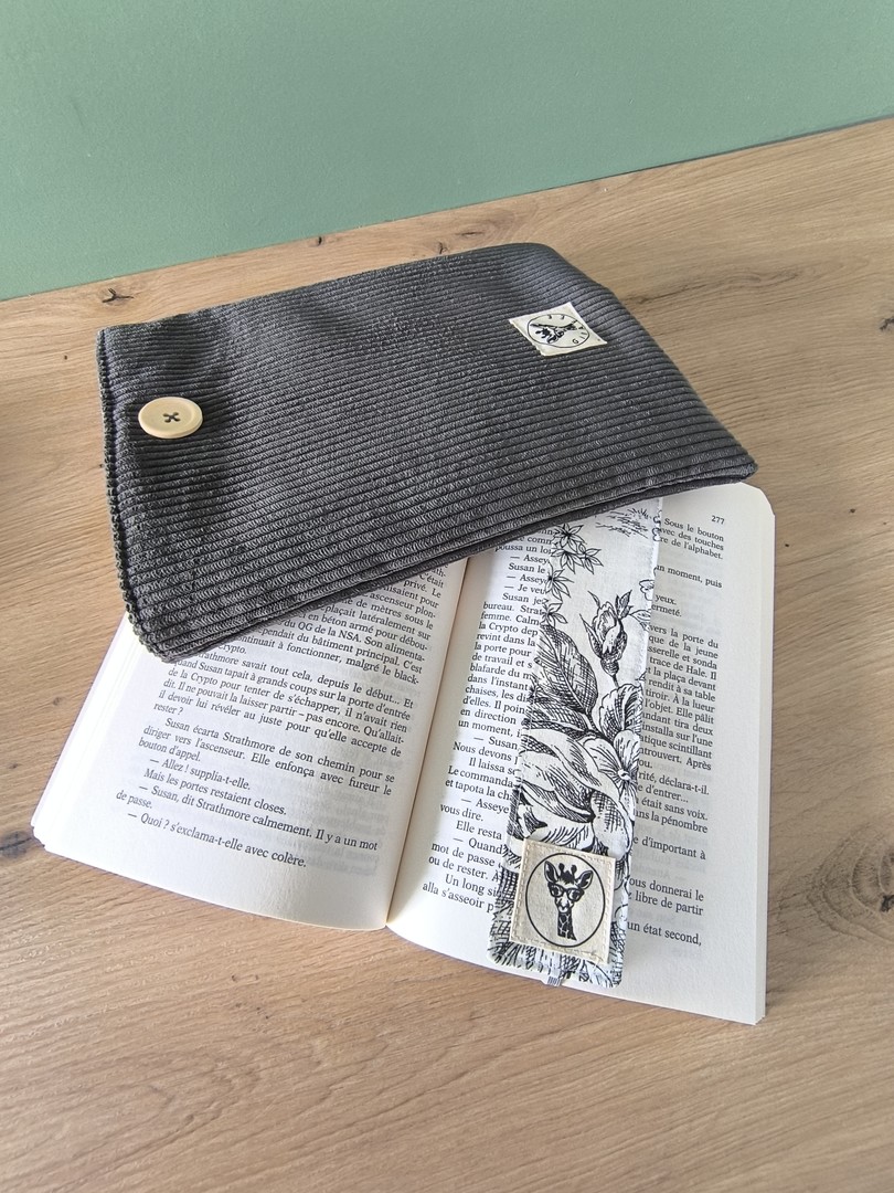 Housse tablette ou livré broché ASTRA en velours gris anthracite