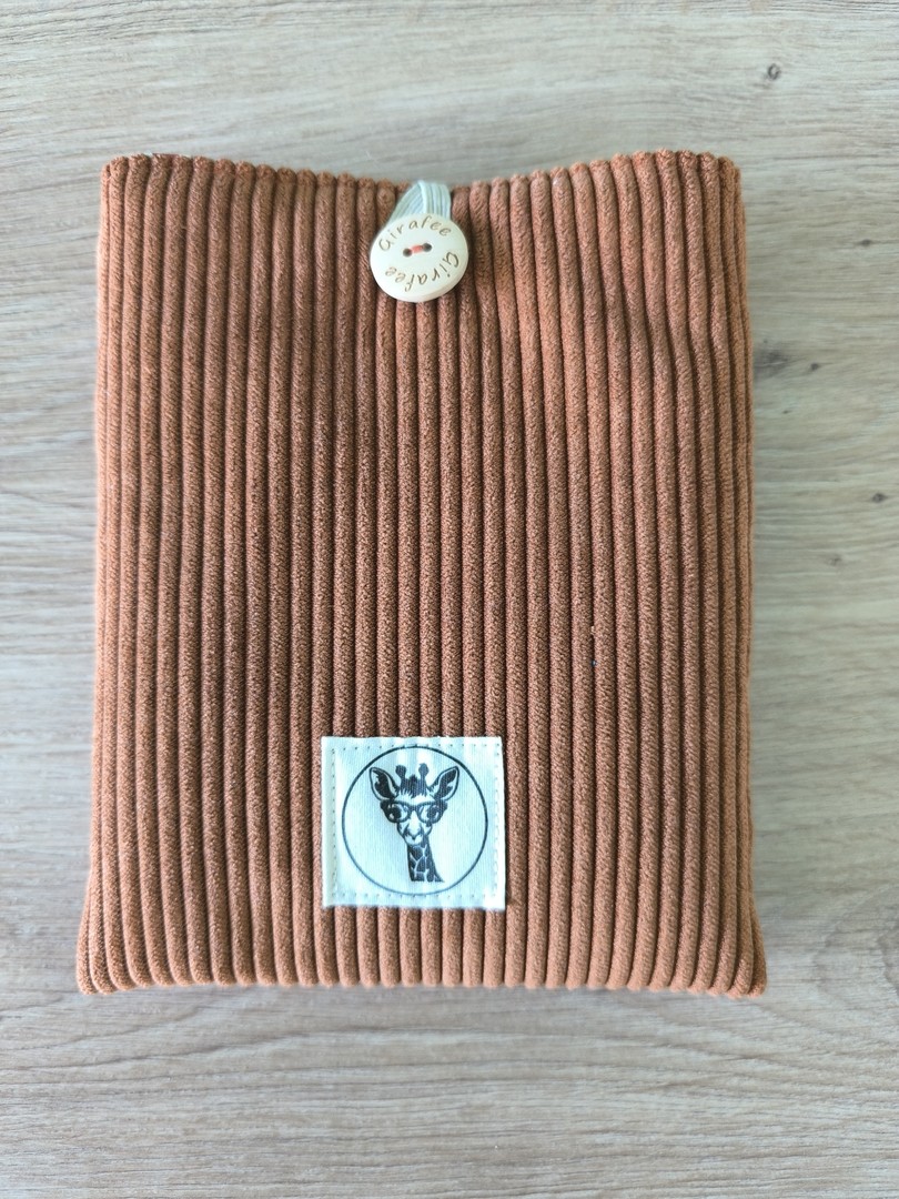 Housse liseuse ou livre de poche ECHO en velours caramel