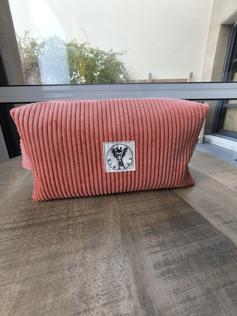 Trousse de toilette COSMIQ en velours corail