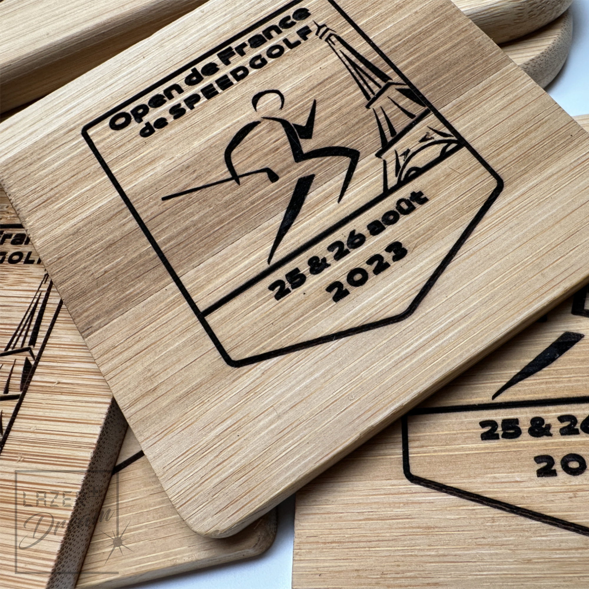 Bamboo coaster square with your logo or motif / Dessous de verre carré en bambou avec votre logo ou motif