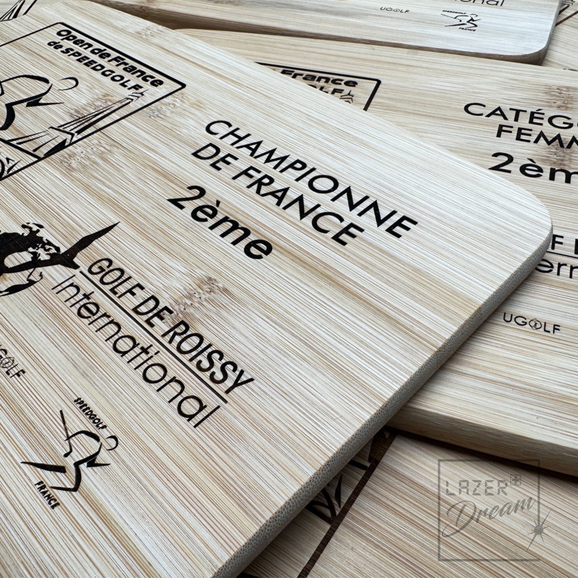 28x20x1.2cm Wooden board in bamboo with your logo or design / Planche à découper en bambou avec votre logo ou création
