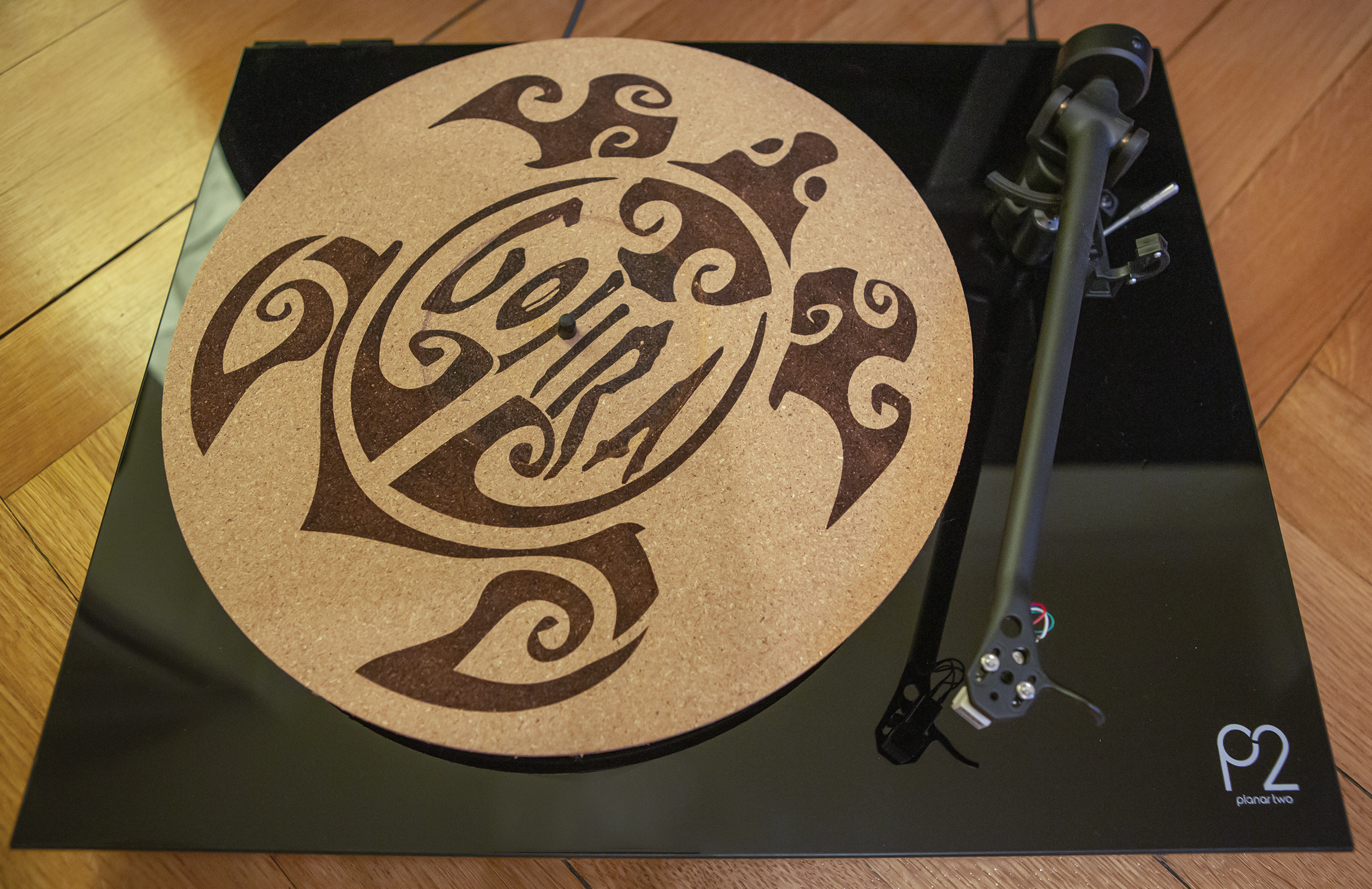 Cork turntable mat - Customizable / Couvre plateau de tourne-disque en liège personnalisable