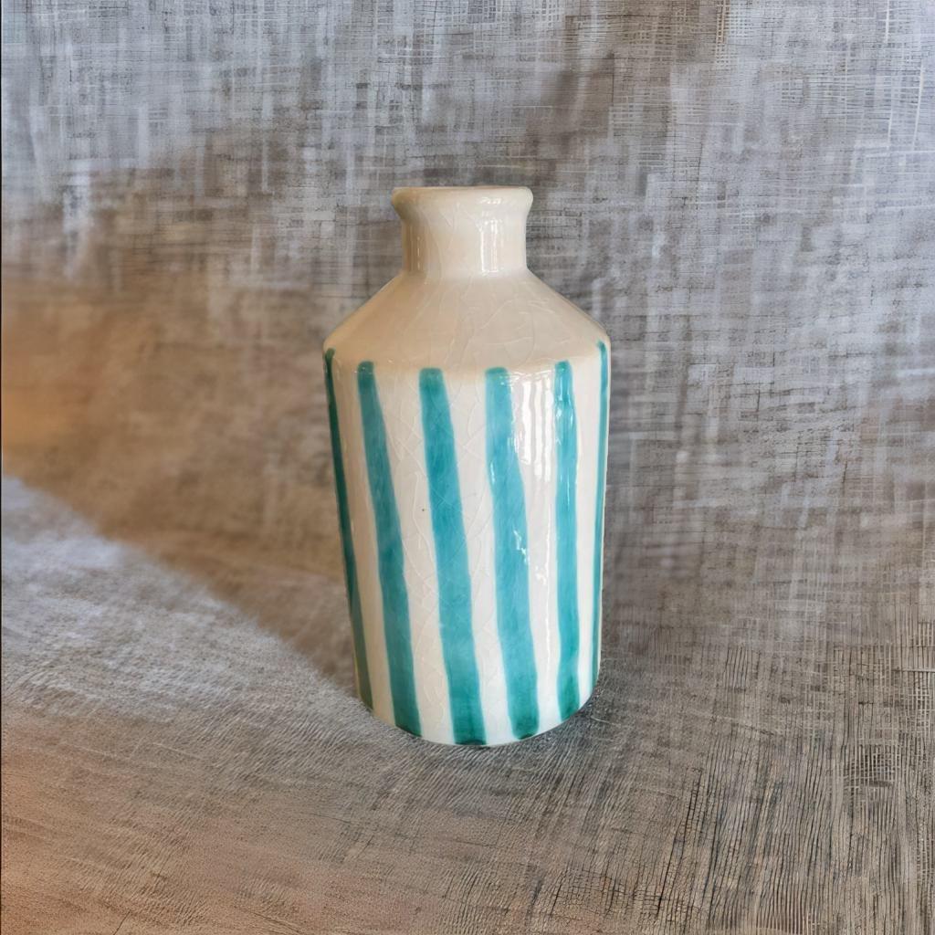 vase fabriqué par la main